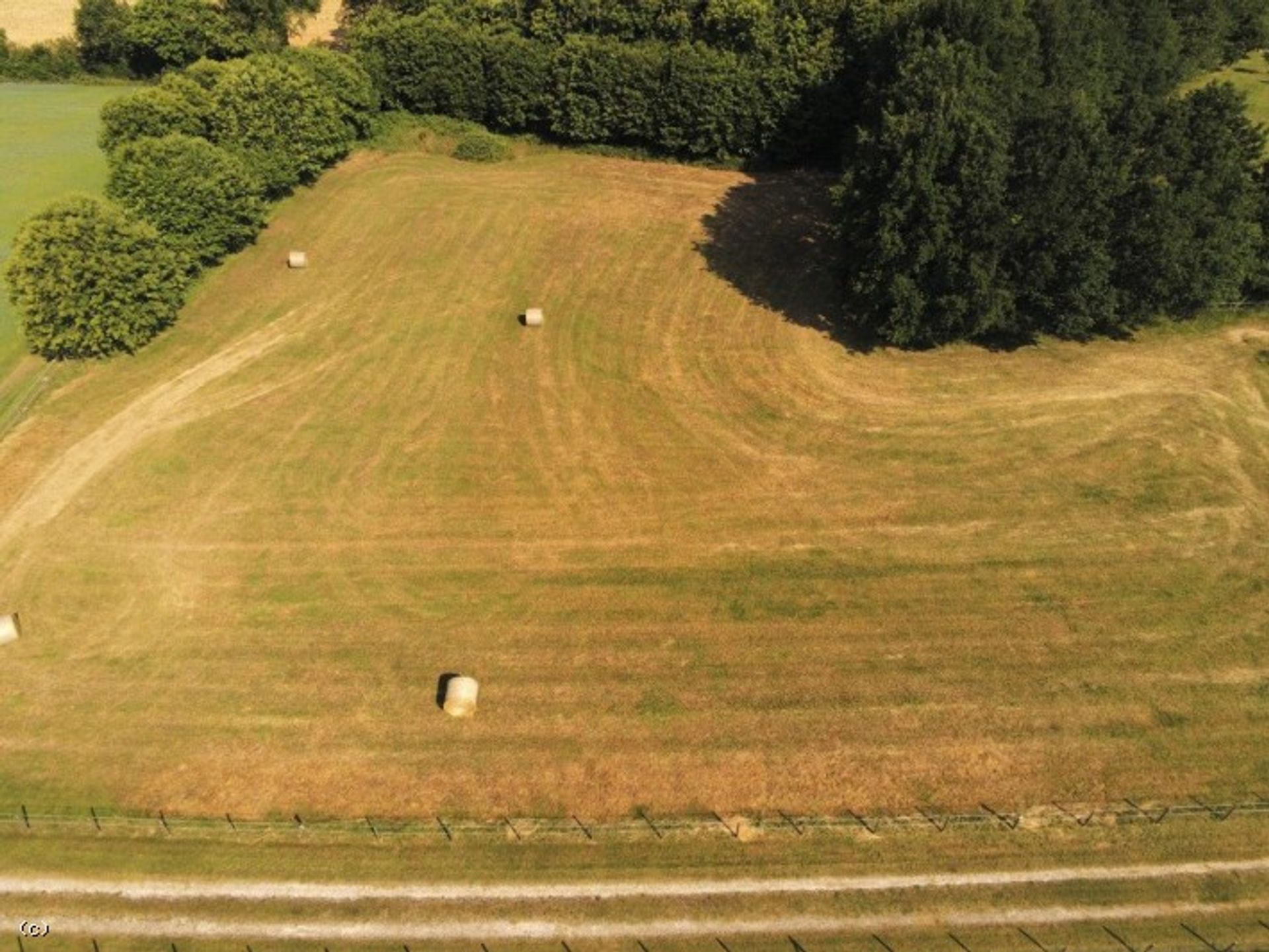 Rumah di Champagne-Mouton, Nouvelle-Aquitaine 11859223