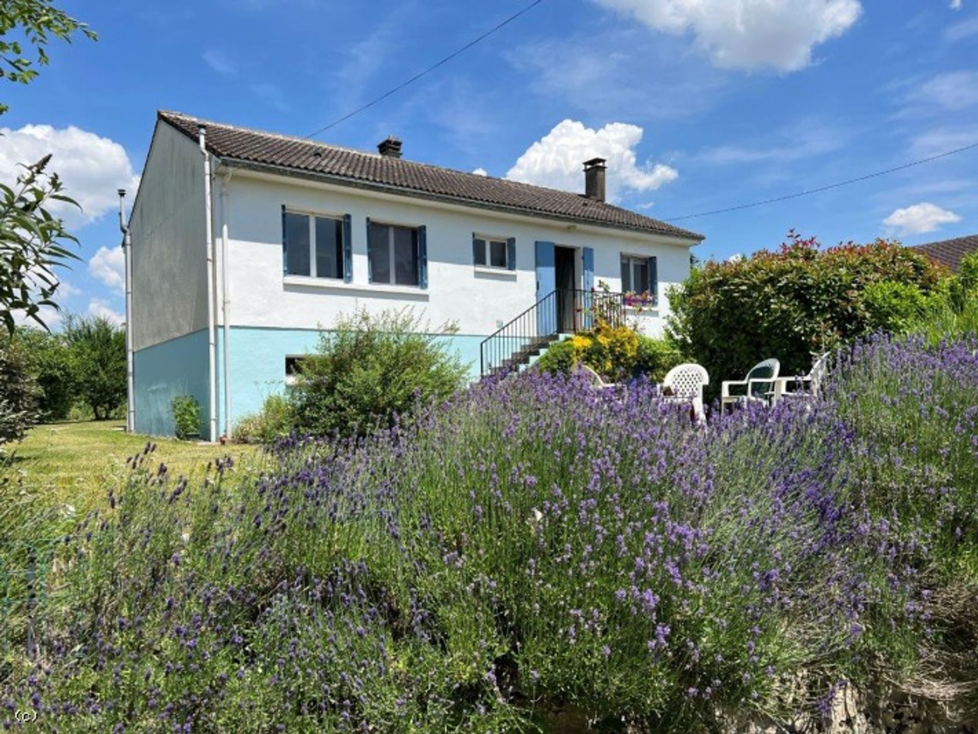 Condominium in Civray, Nouvelle-Aquitaine 11859225