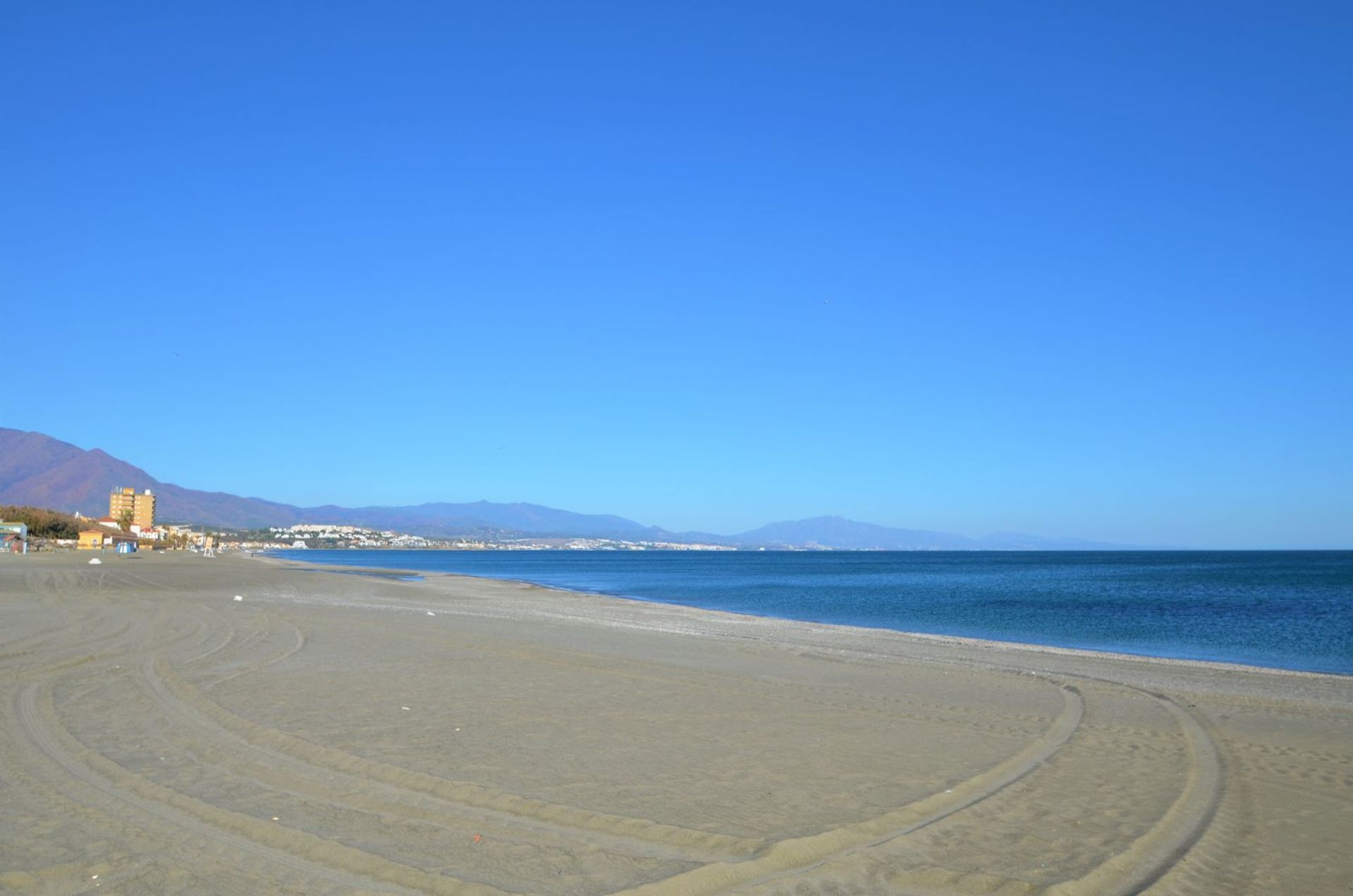 房子 在 Puerto de la Duquesa, Andalusia 11859287