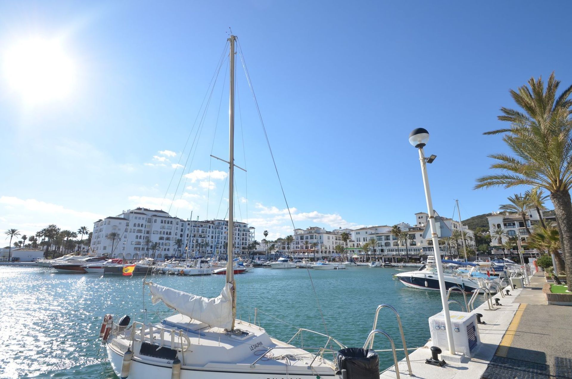 房子 在 Puerto de la Duquesa, Andalusia 11859287