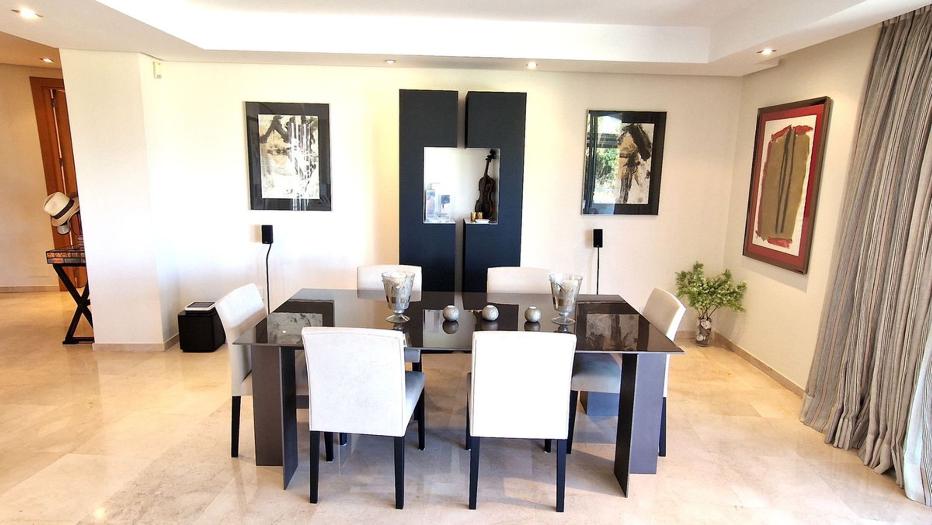 Condominium in Marbella, Andalucía 11859306