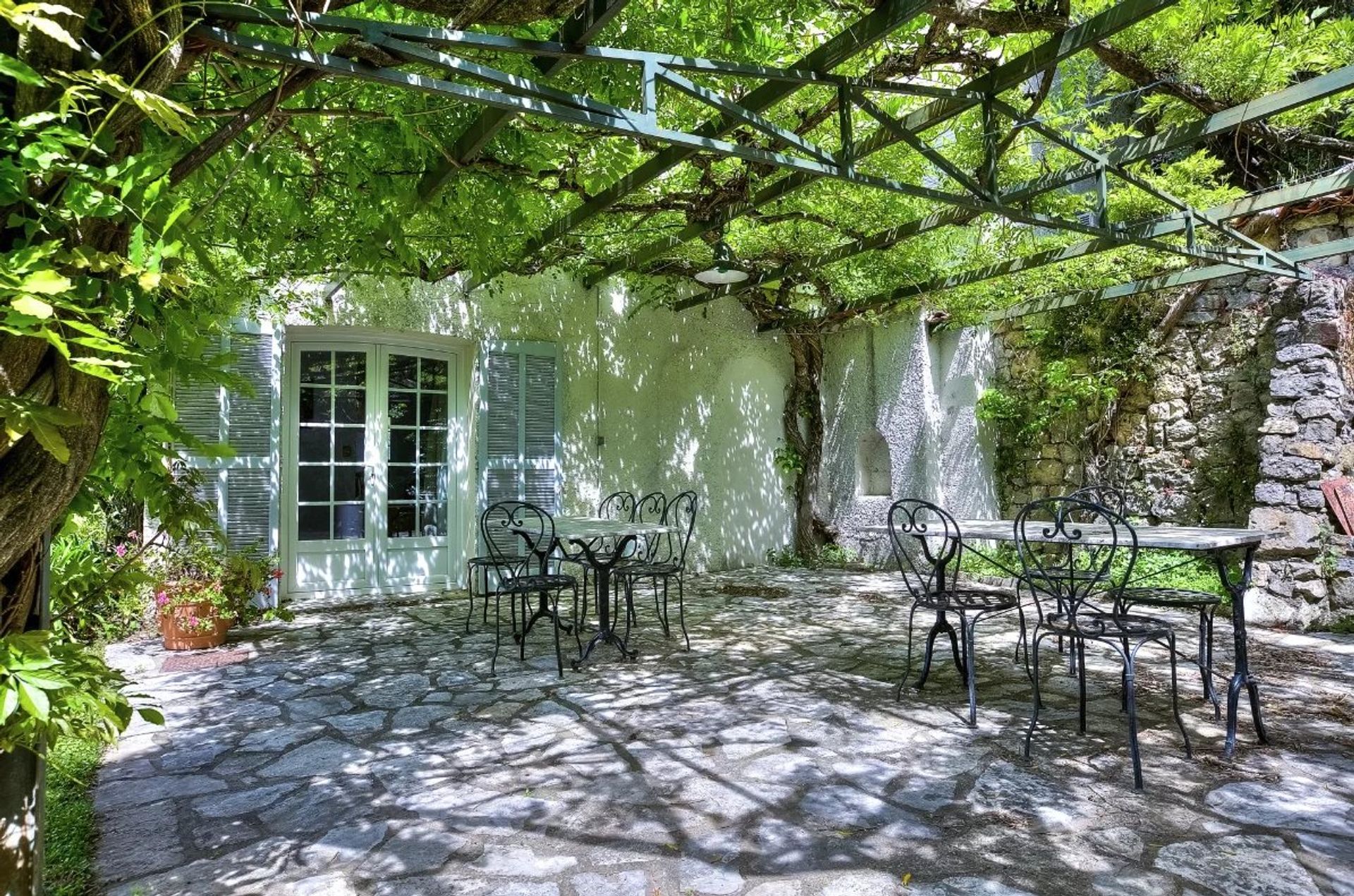 Hus i Grasse, Provence-Alpes-Côte d'Azur 11862736