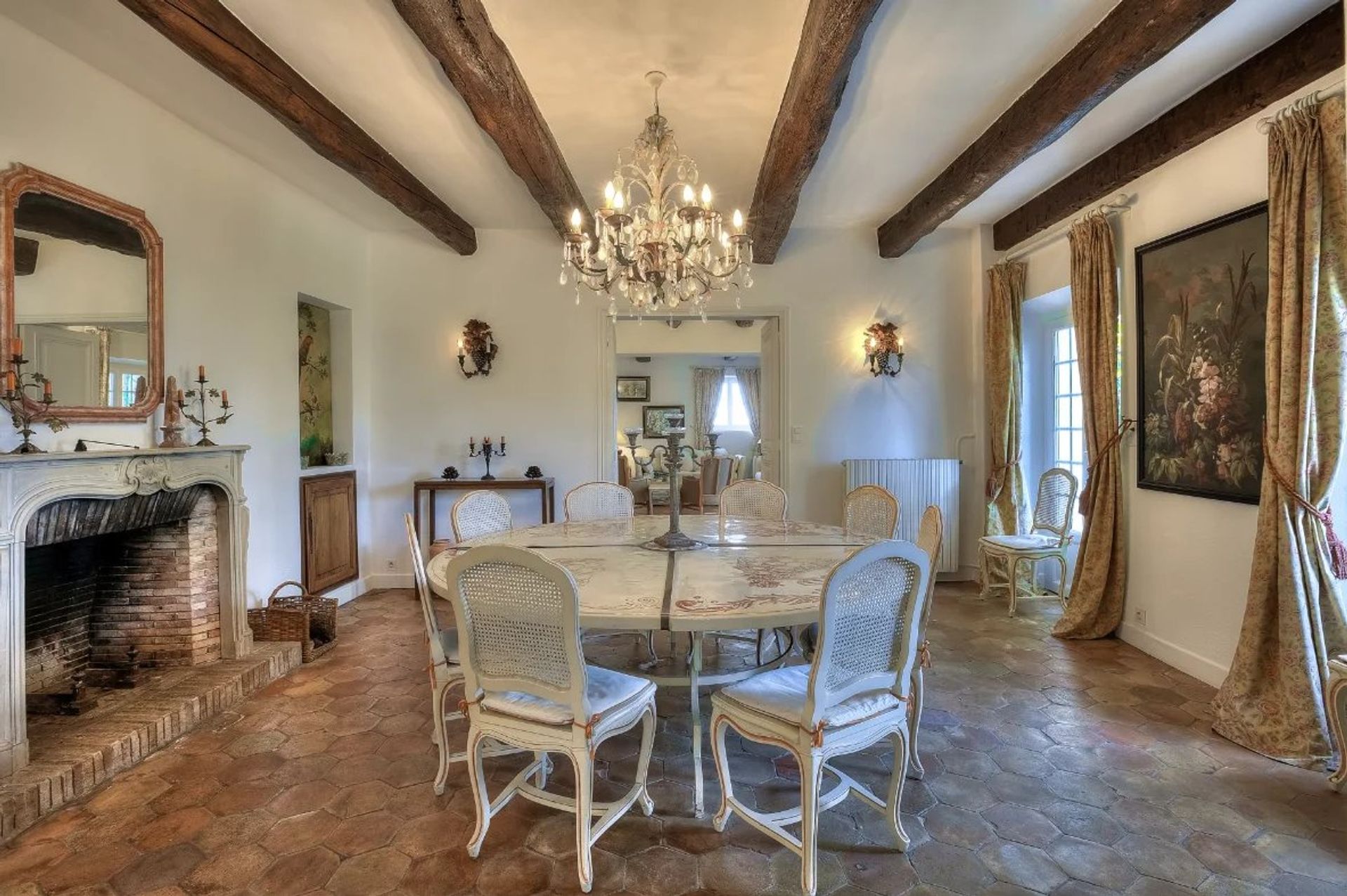 Hus i Grasse, Provence-Alpes-Côte d'Azur 11862736