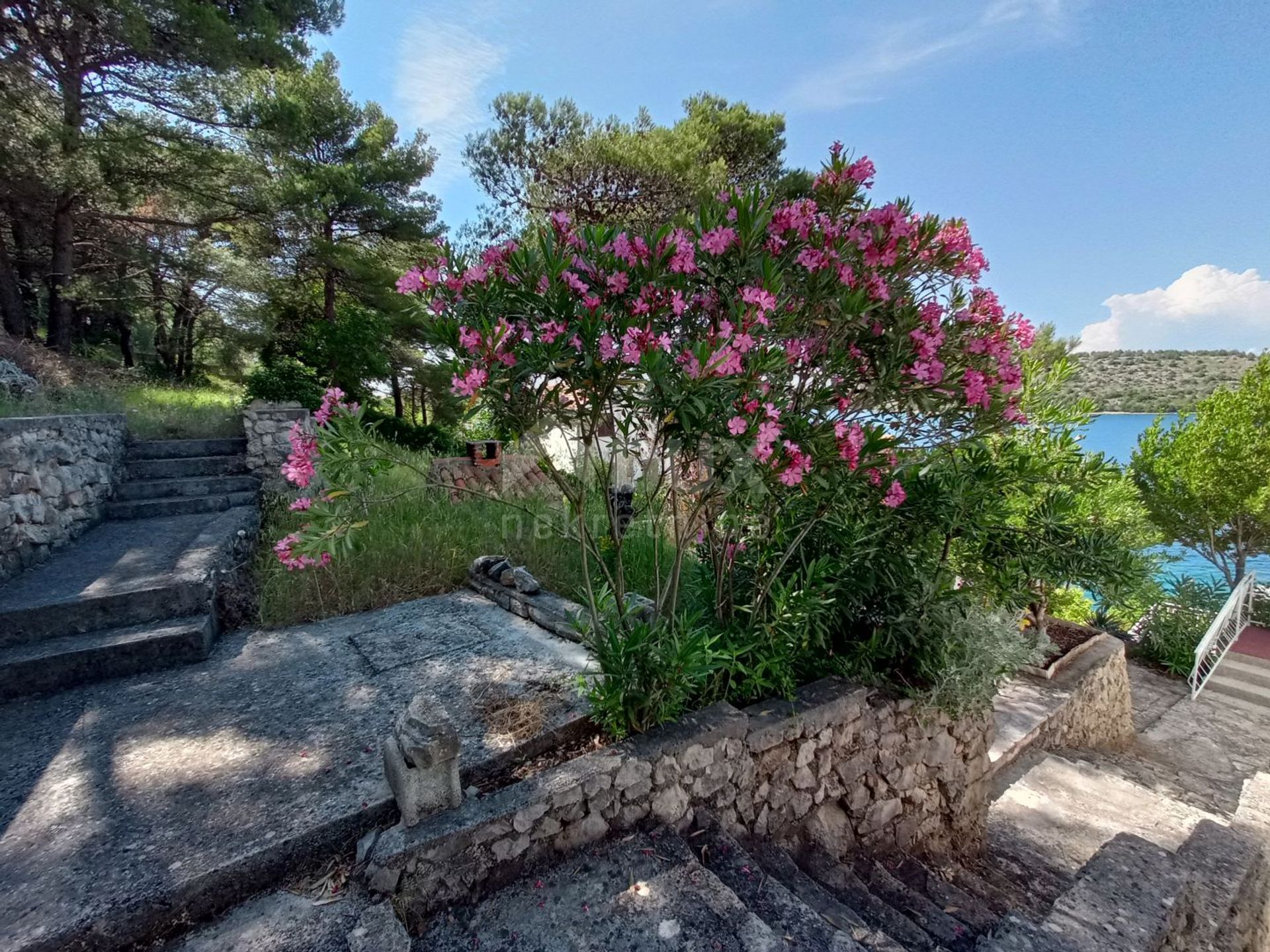 casa en Grebaštica, Šibenik-Knin County 11863842