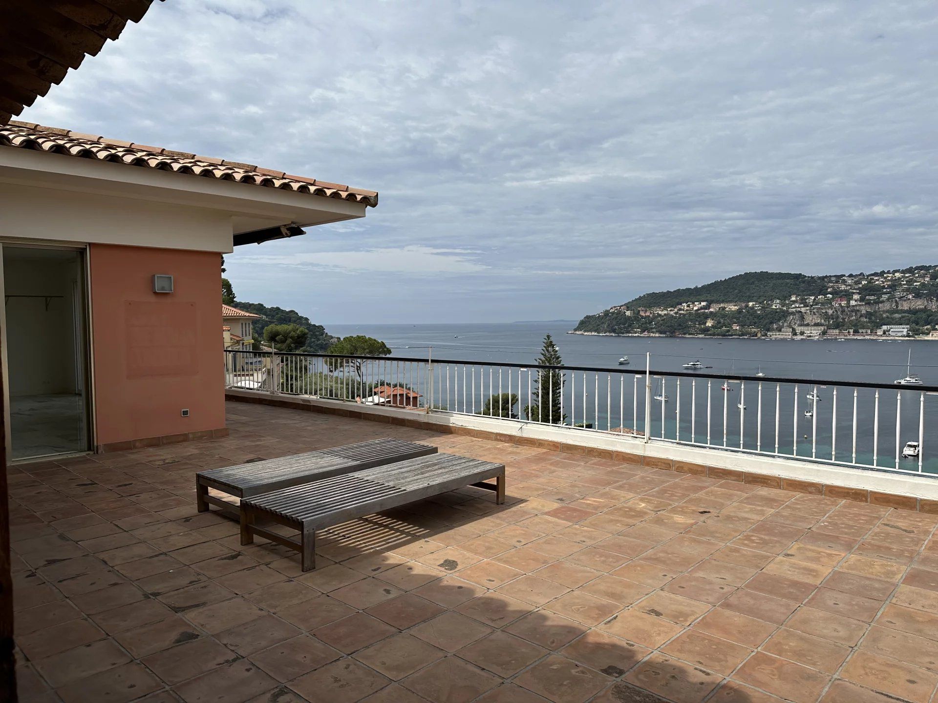 Condominio nel Villefranche-sur-Mer, Provenza-Alpi-Costa Azzurra 11864240