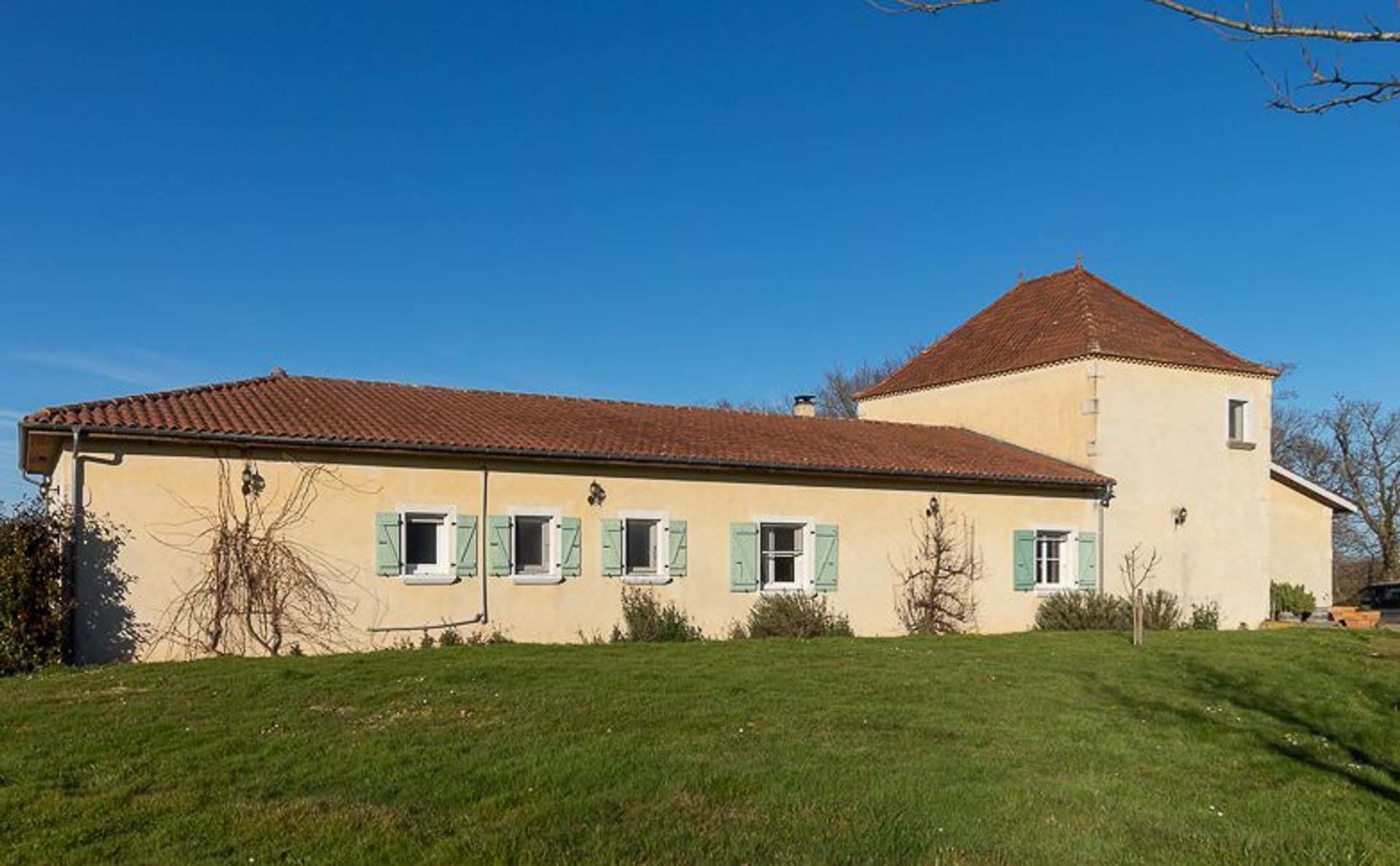 Hus i Plaisance, Occitanie 11864382