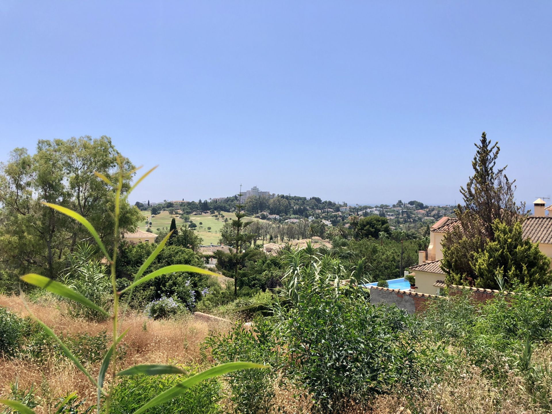 Land in Benahavís, Andalucía 11864556