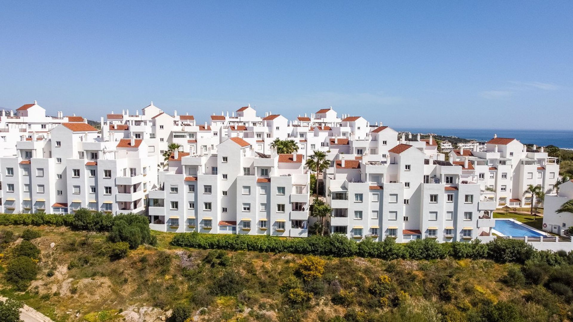 公寓 在 Estepona, Andalucía 11865257