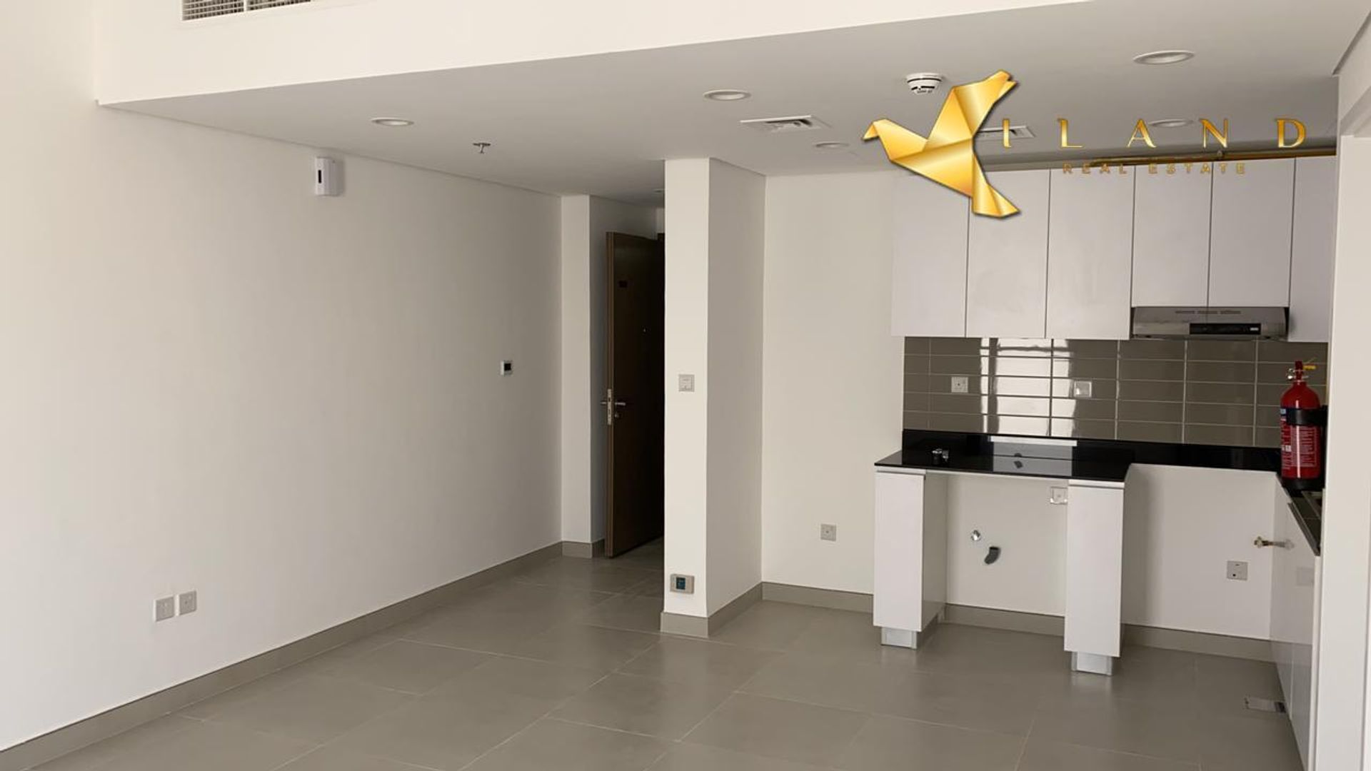 Condominium in `Urqub Juwayza, Dubayy 11866009