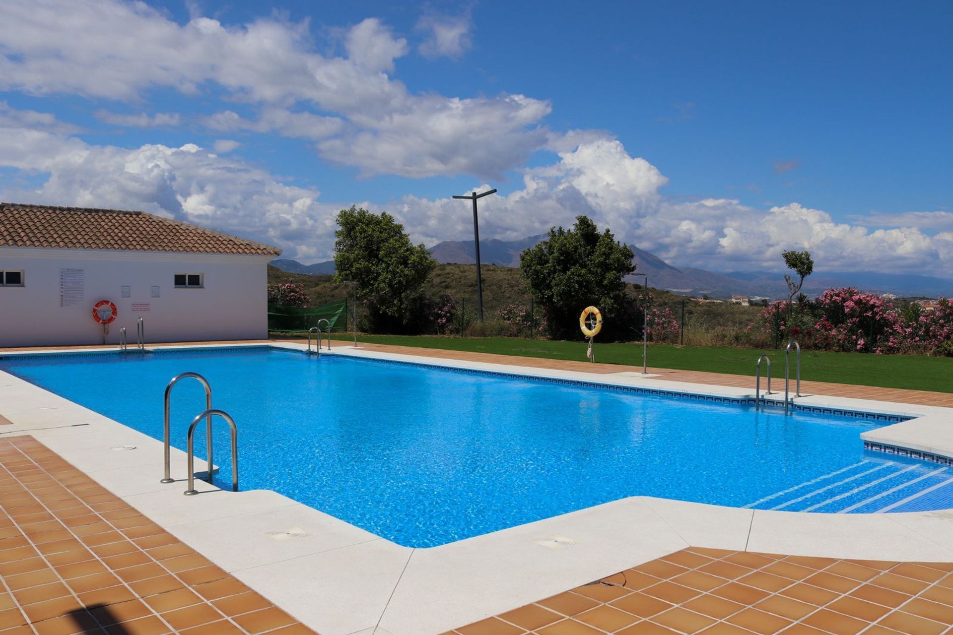 Haus im Puerto de la Duquesa, Andalusia 11866867