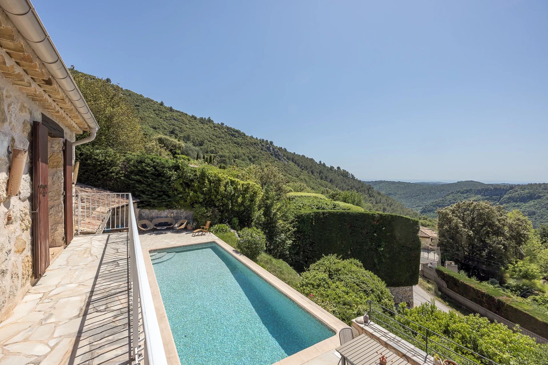 Haus im Tourrettes-sur-Loup, Provence-Alpes-Côte d'Azur 11867138