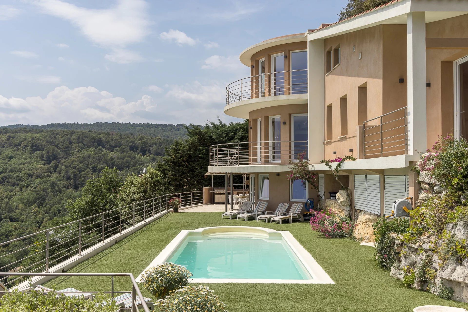 Hus i Cabris, Provence-Alpes-Côte d'Azur 11867154