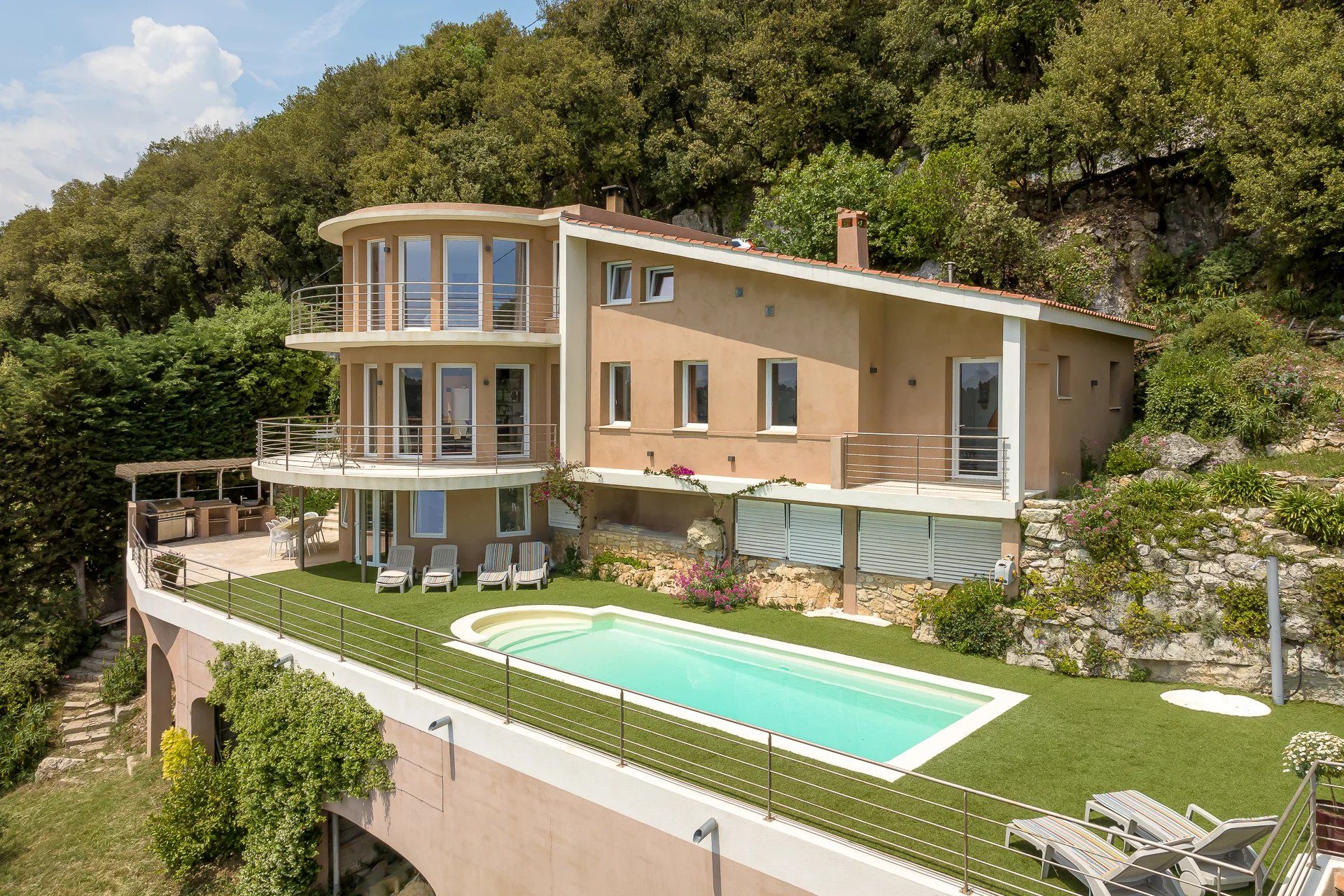 Hus i Cabris, Provence-Alpes-Cote d'Azur 11867154