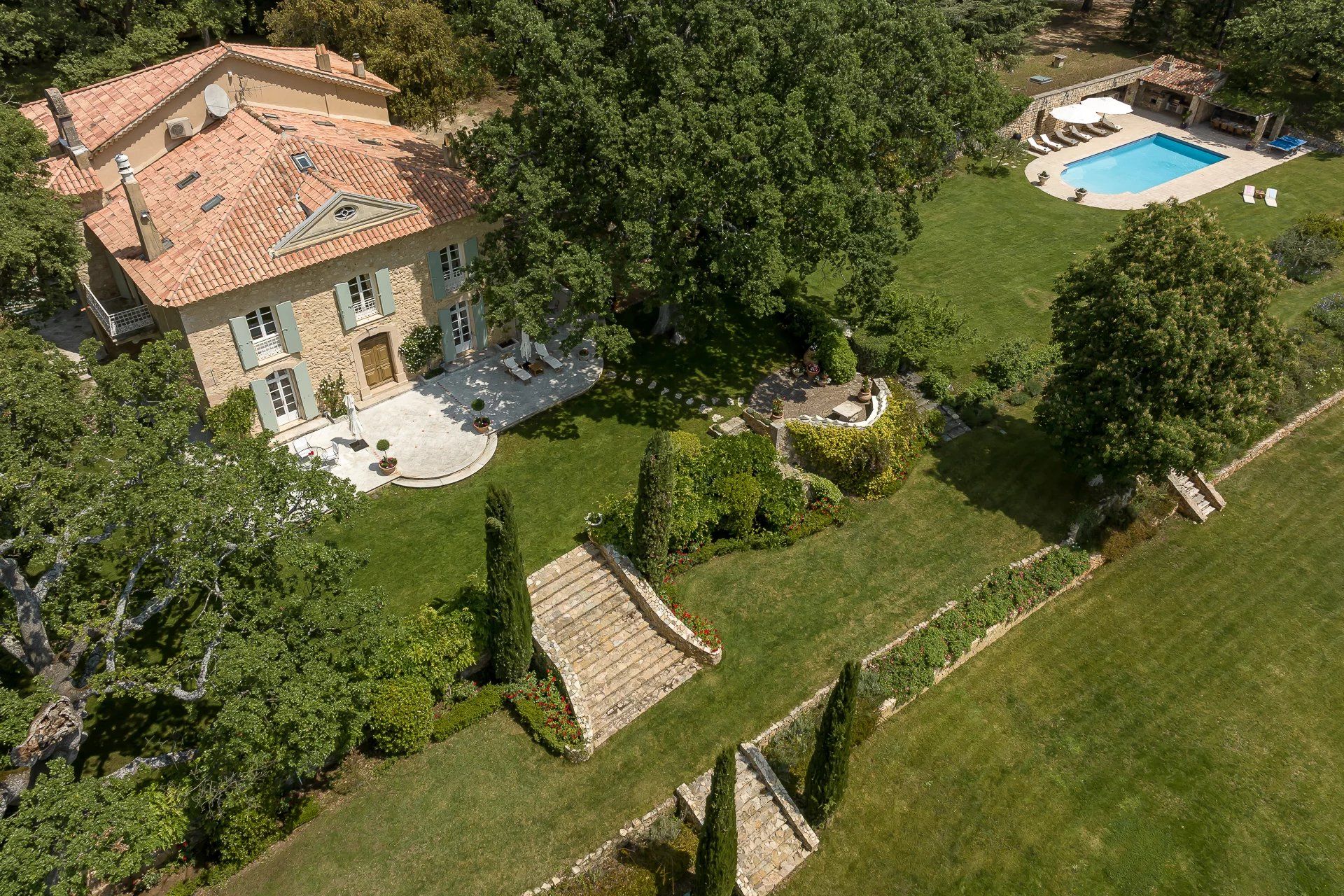 rumah dalam Bargemon, Provence-Alpes-Côte d'Azur 11867156