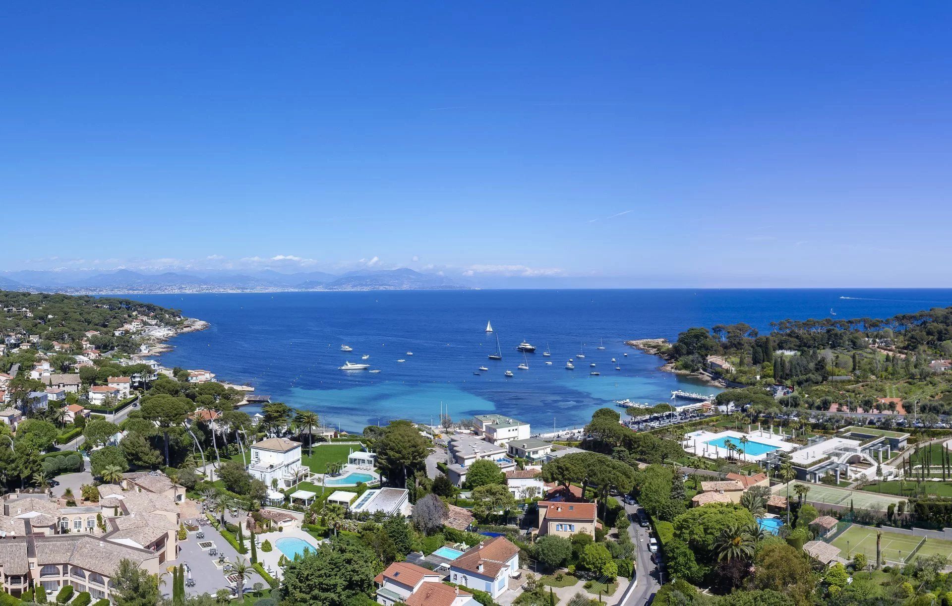 Condominium dans Antibes, Provence-Alpes-Côte d'Azur 11867210