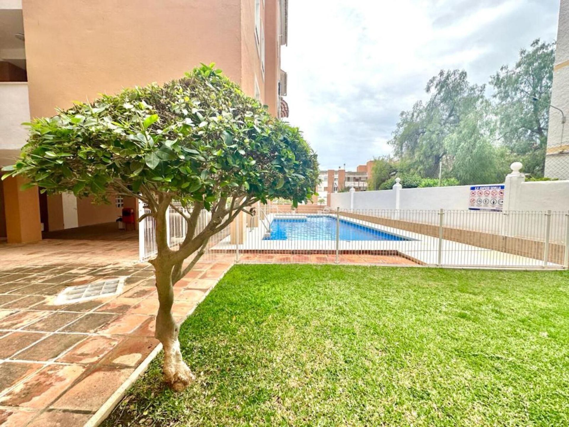 Condominio en Benalmádena, Andalucía 11867236