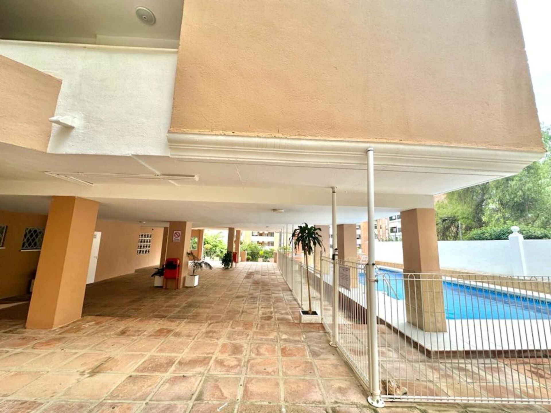 Condominio en Benalmádena, Andalucía 11867236