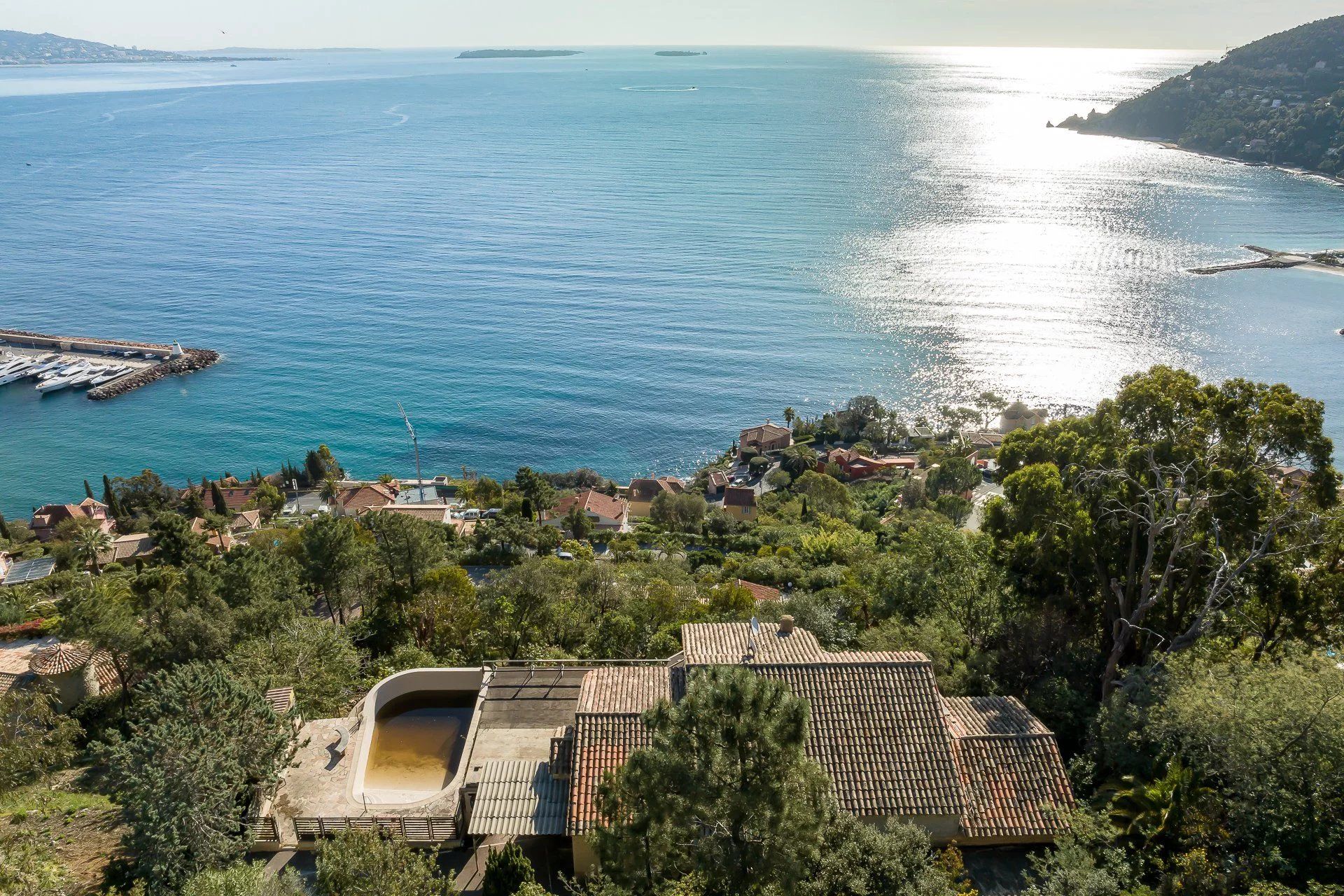 Hus i Theoule-sur-Mer, Provence-Alpes-Cote d'Azur 11867288