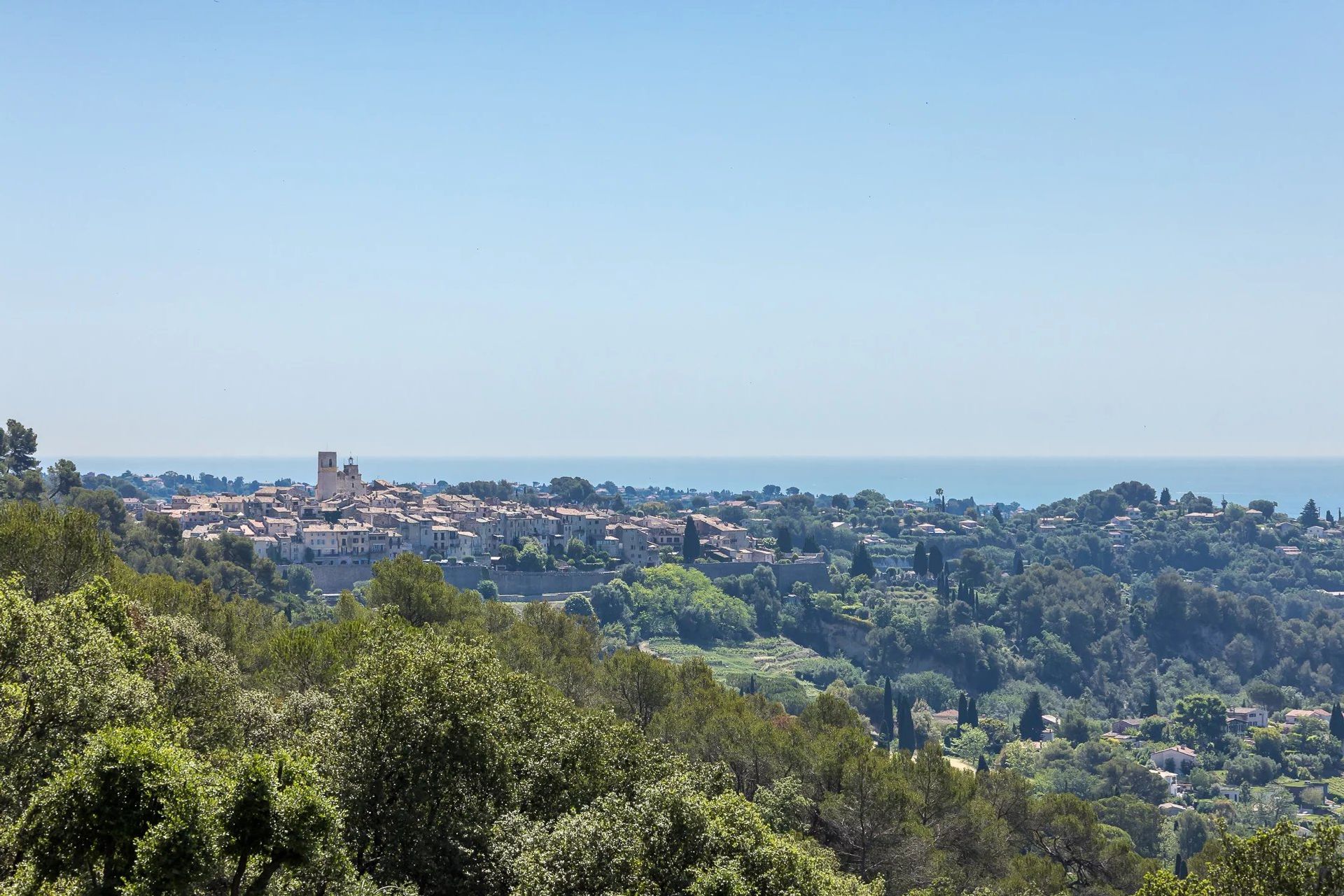 Talo sisään Saint-Paul-de-Vence, Provence-Alpes-Côte d'Azur 11867362