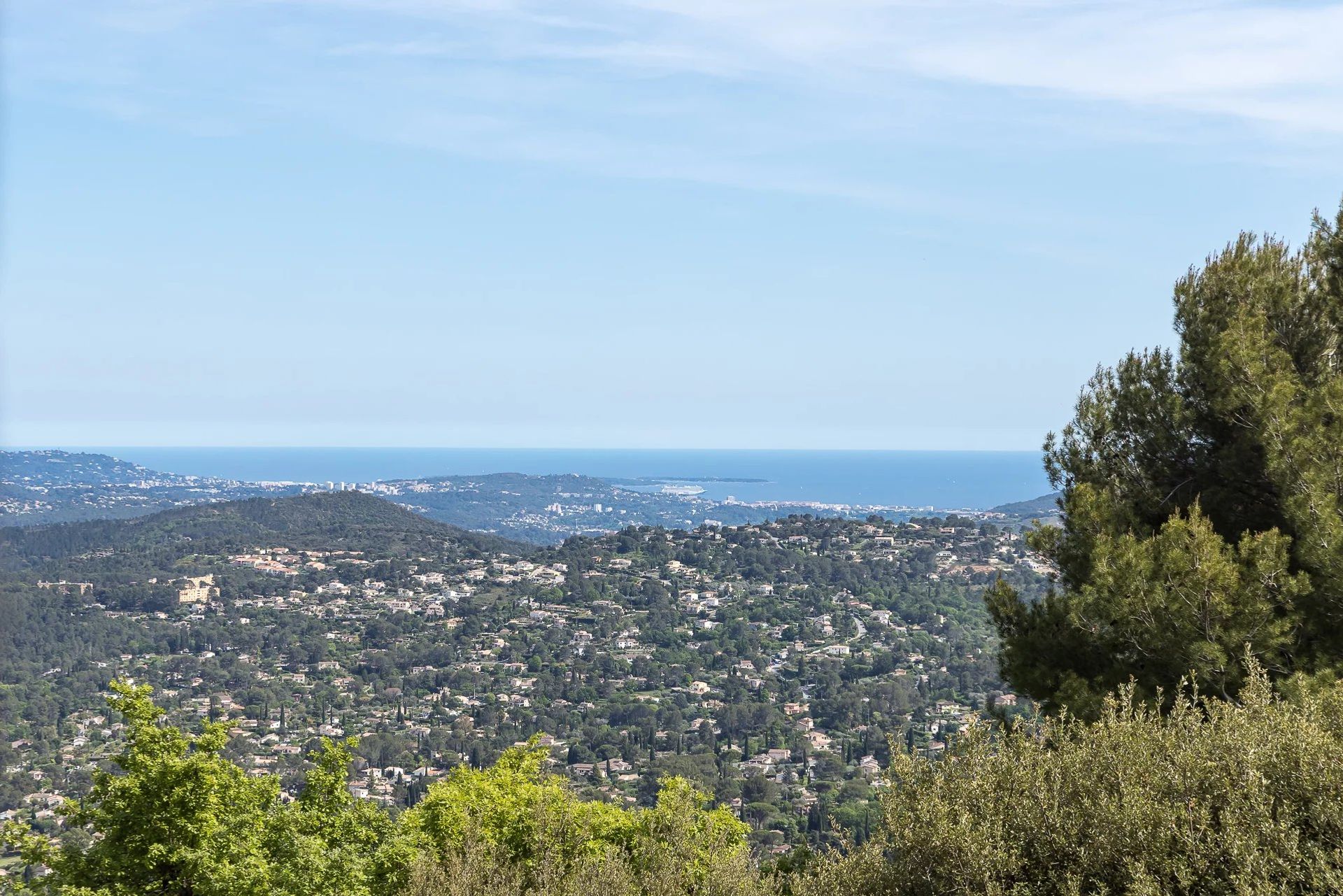 σπίτι σε Le Tignet, Provence-Alpes-Côte d'Azur 11867376