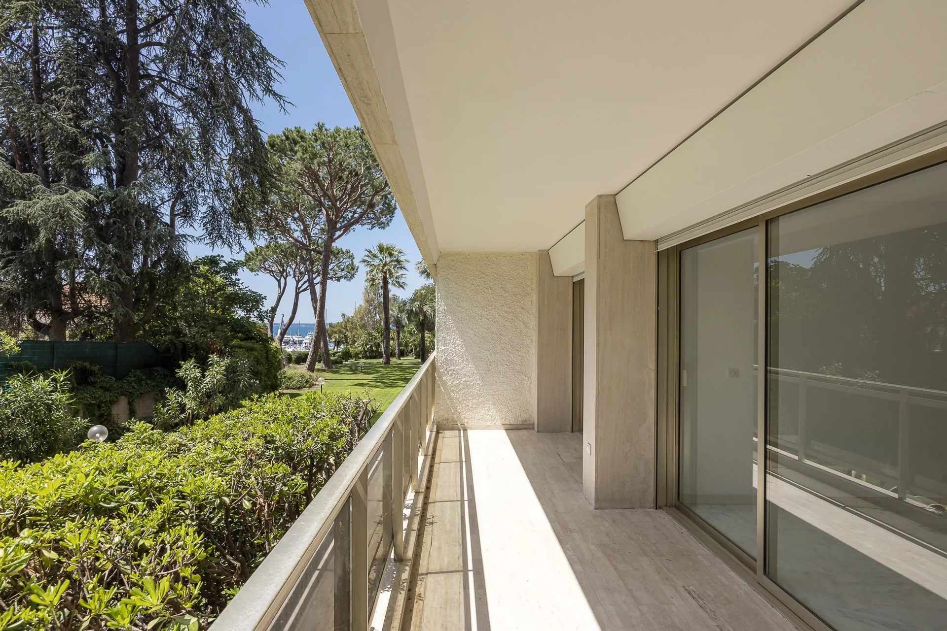 Condominium dans Antibes, Provence-Alpes-Côte d'Azur 11867400