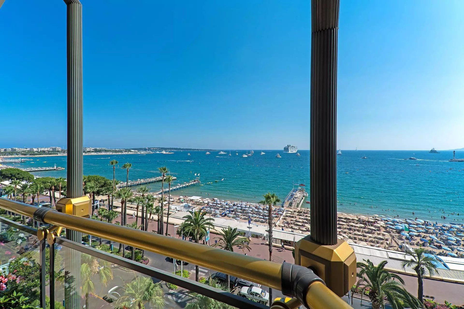 Кондоминиум в Cannes, Provence-Alpes-Cote d'Azur 11867405