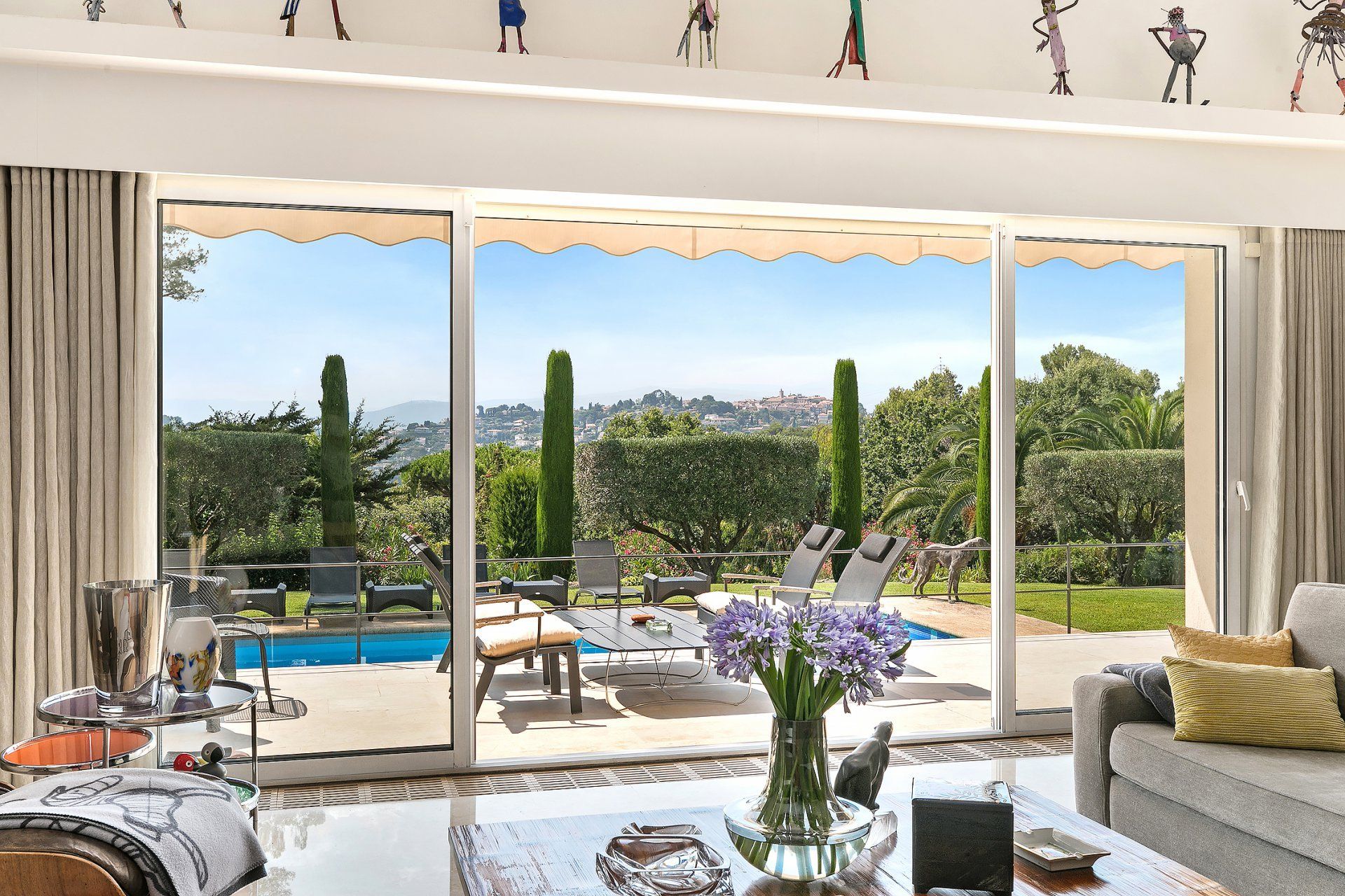 Talo sisään Mougins, Provence-Alpes-Cote d'Azur 11867438