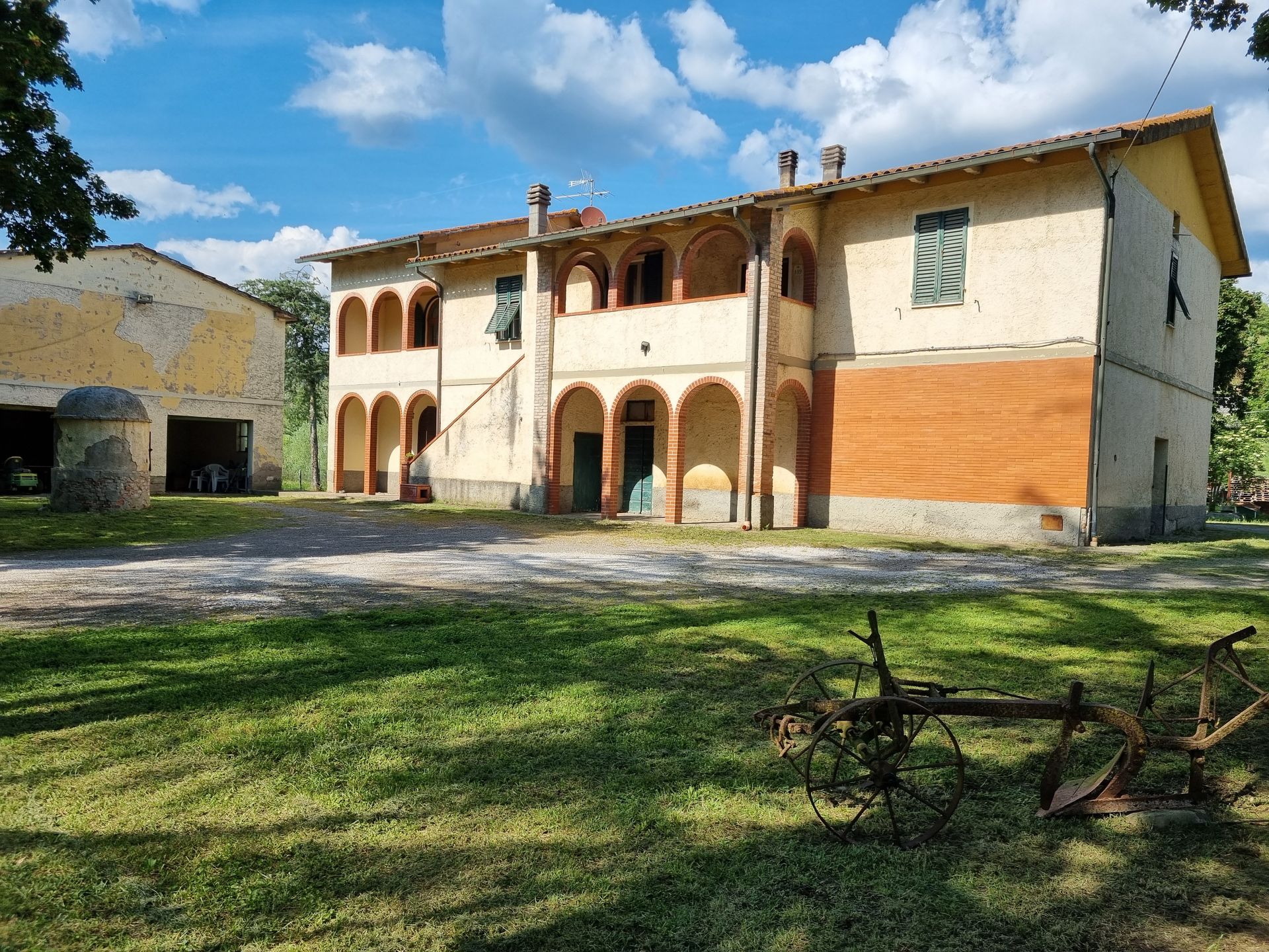 Condominium dans Château San Gimignano, Toscane 11867442