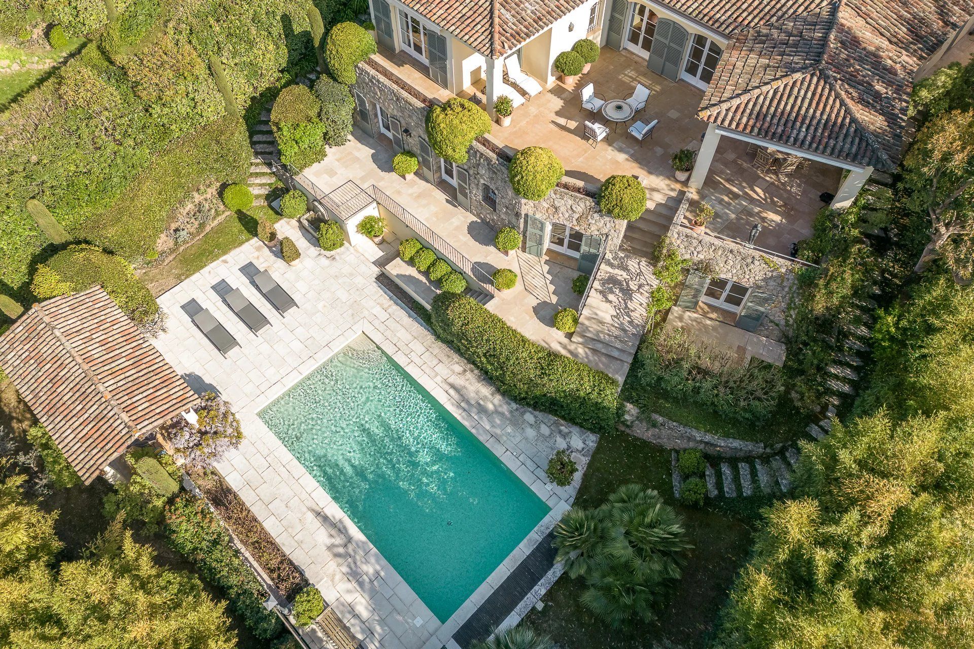 房子 在 Mougins, Provence-Alpes-Côte d'Azur 11867451