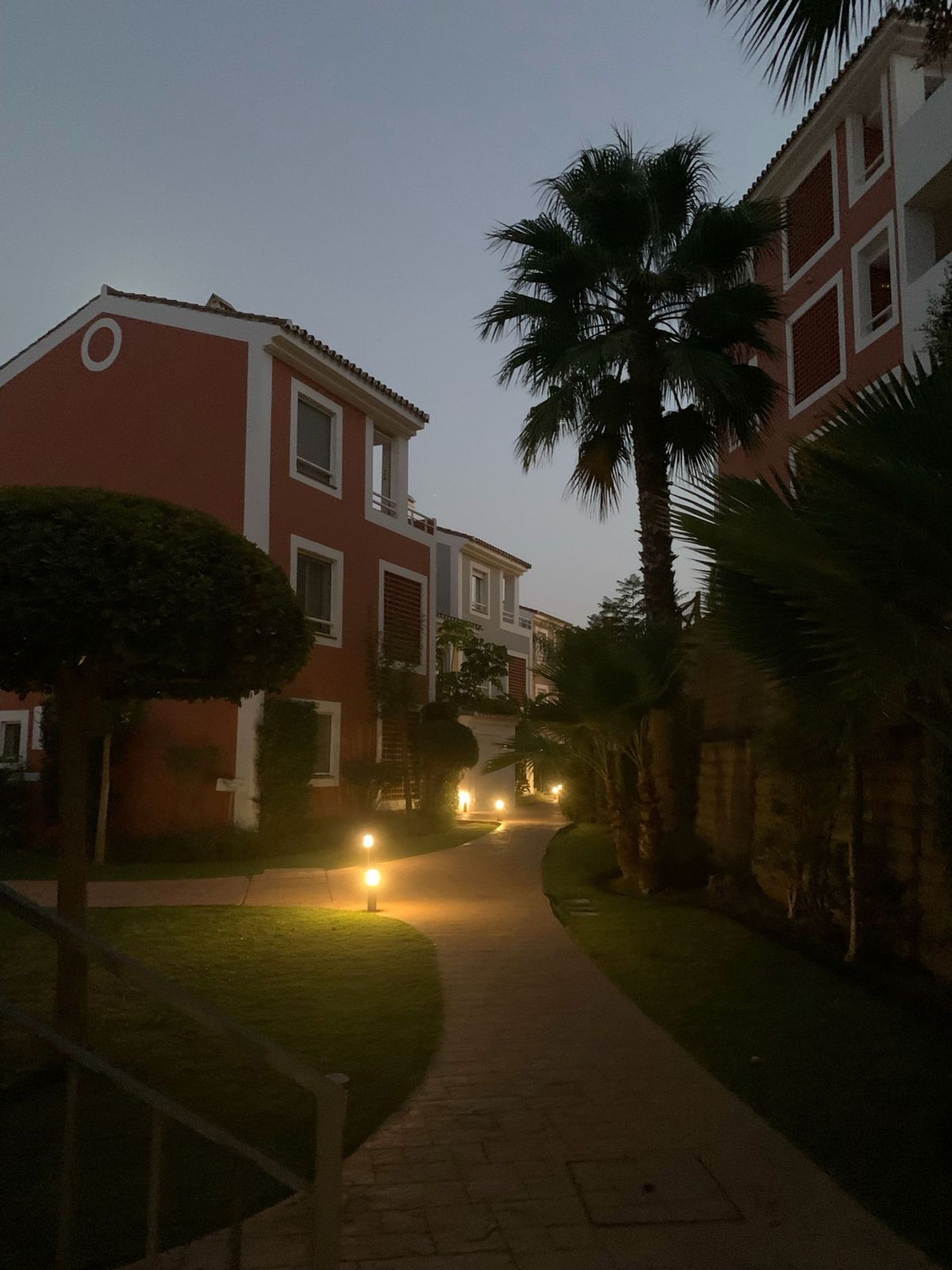 Ejerlejlighed i Estepona, Andalucía 11868335