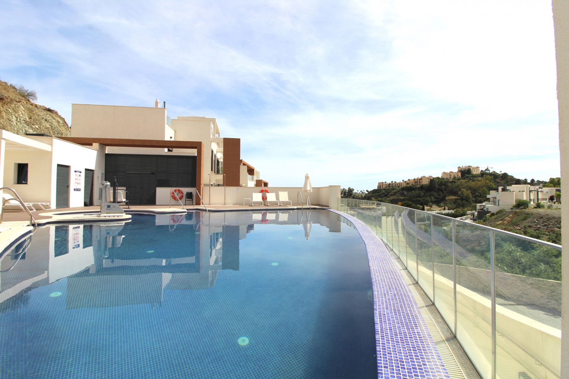 Condominio nel Benahavis, Andalusia 11868342