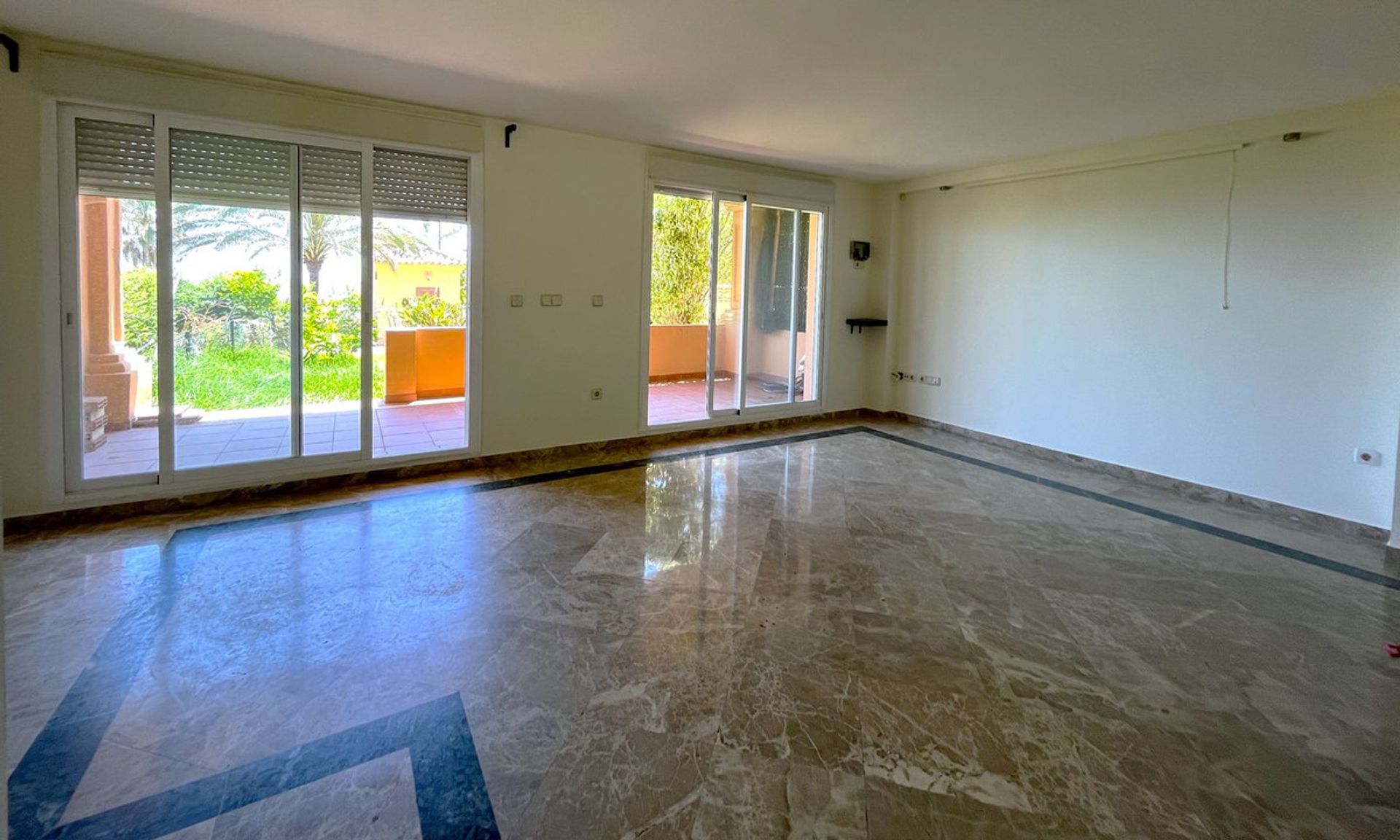 House in Estepona, Andalucía 11868775