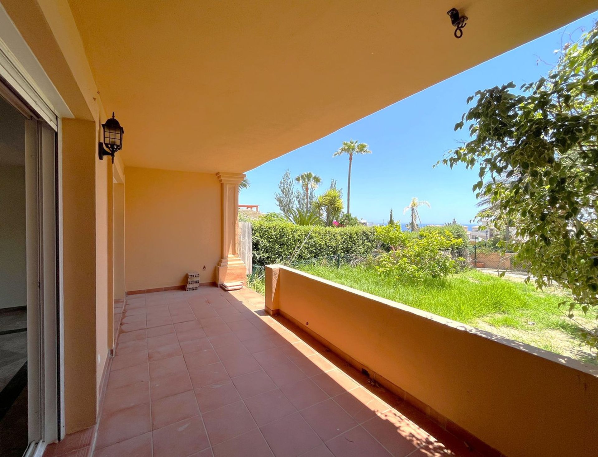 House in Estepona, Andalusia 11868775