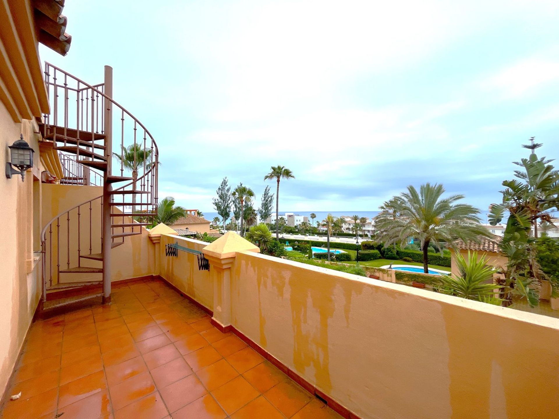 House in Estepona, Andalucía 11868775