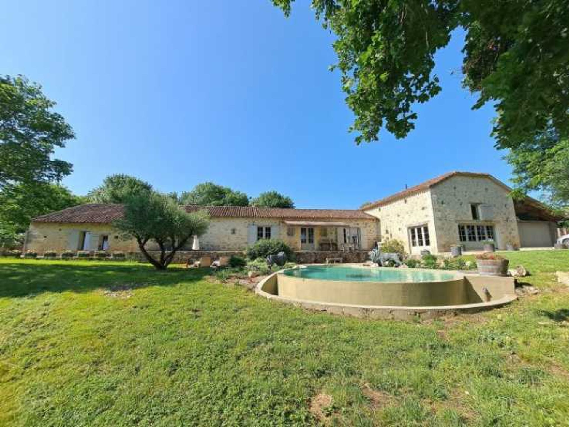 House in Lectoure, Occitanie 11868801