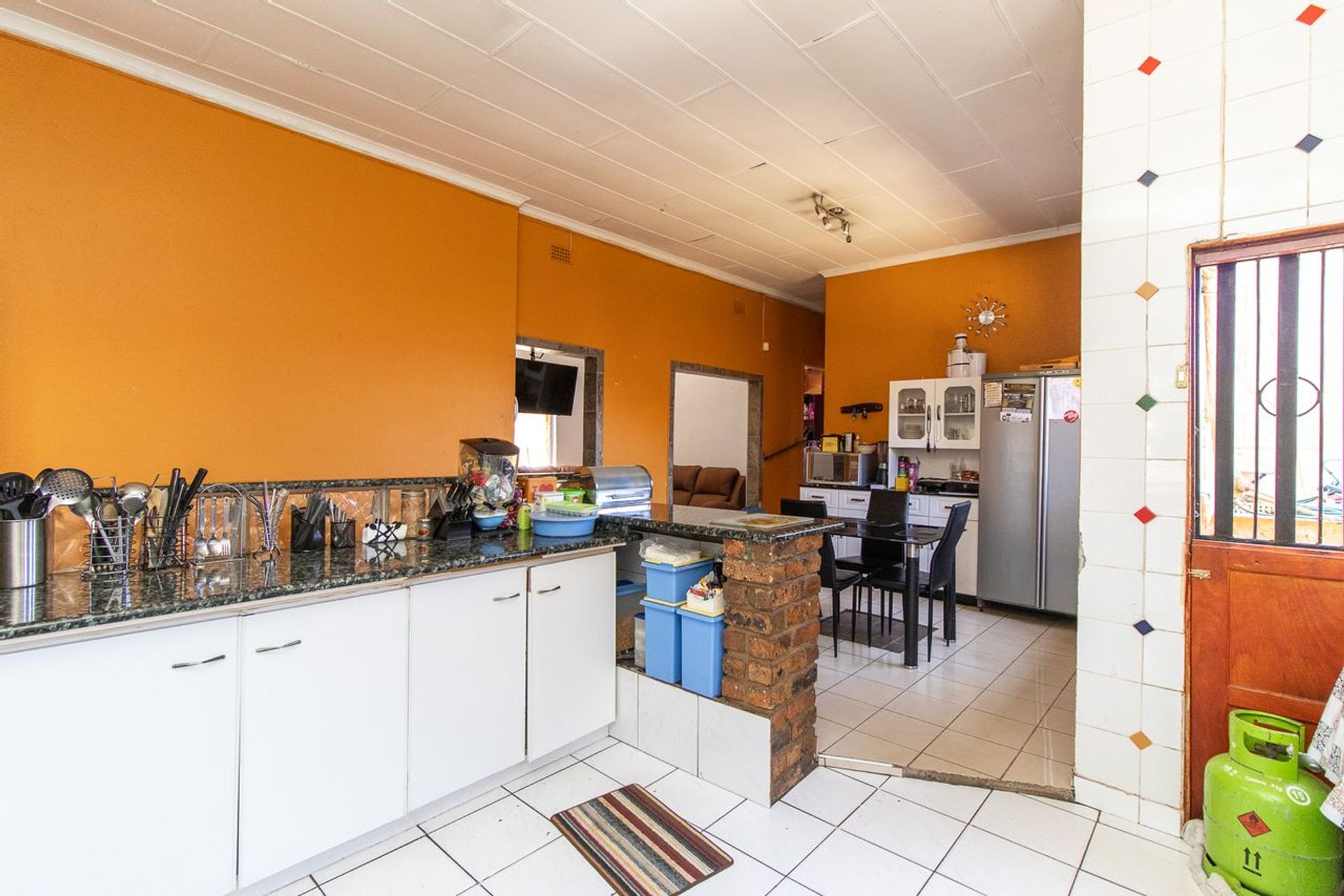 Haus im Lenasia, Gauteng 11871610