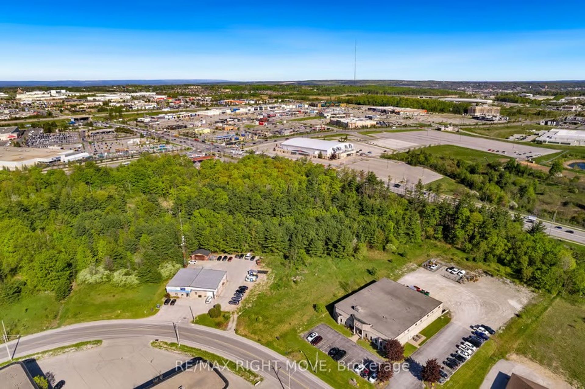 Land in Barrie, 44 Hooper Road 11871627