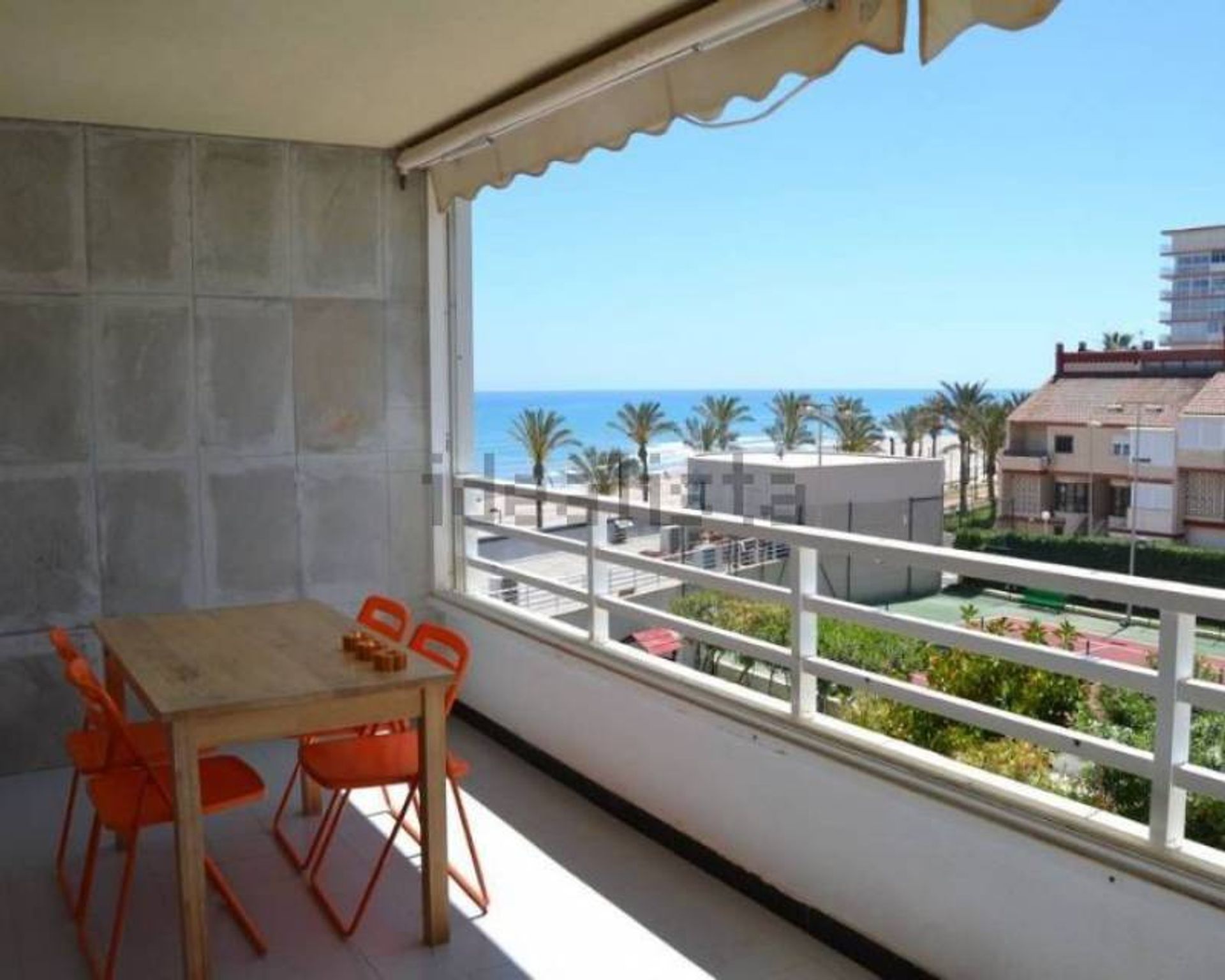 Condominium in El Campello, Comunidad Valenciana 11872905