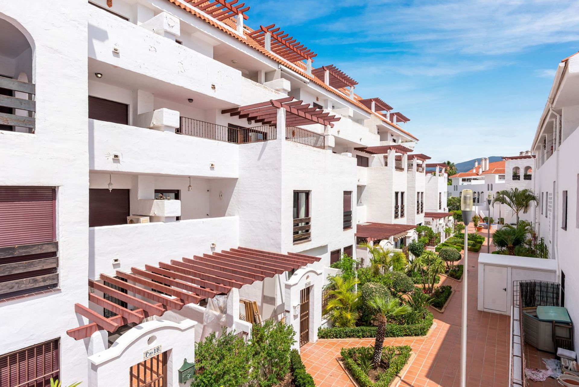 Condominium in Marbella, Andalucía 11874362