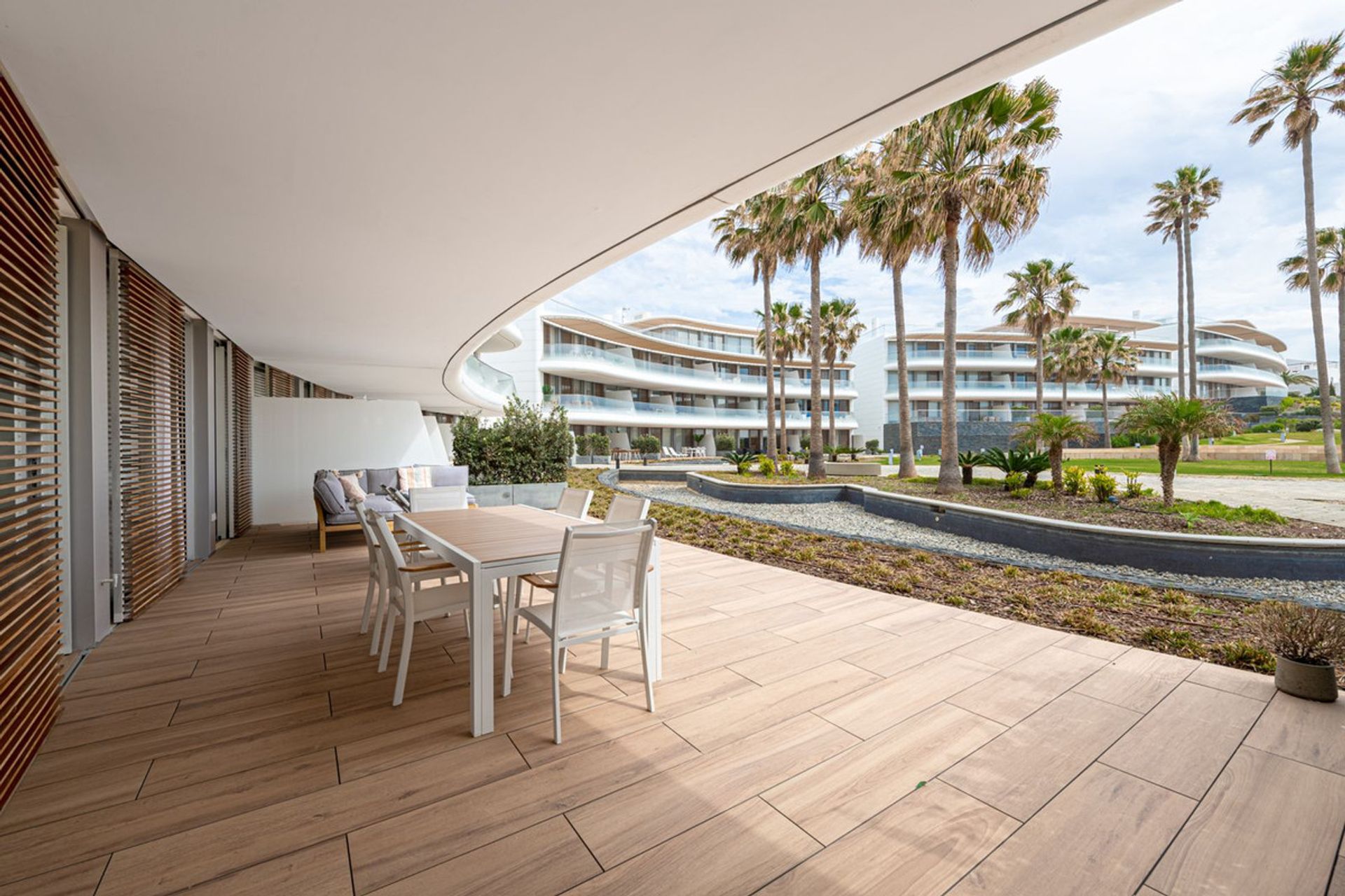 Condominium in Estepona, Andalucía 11874431