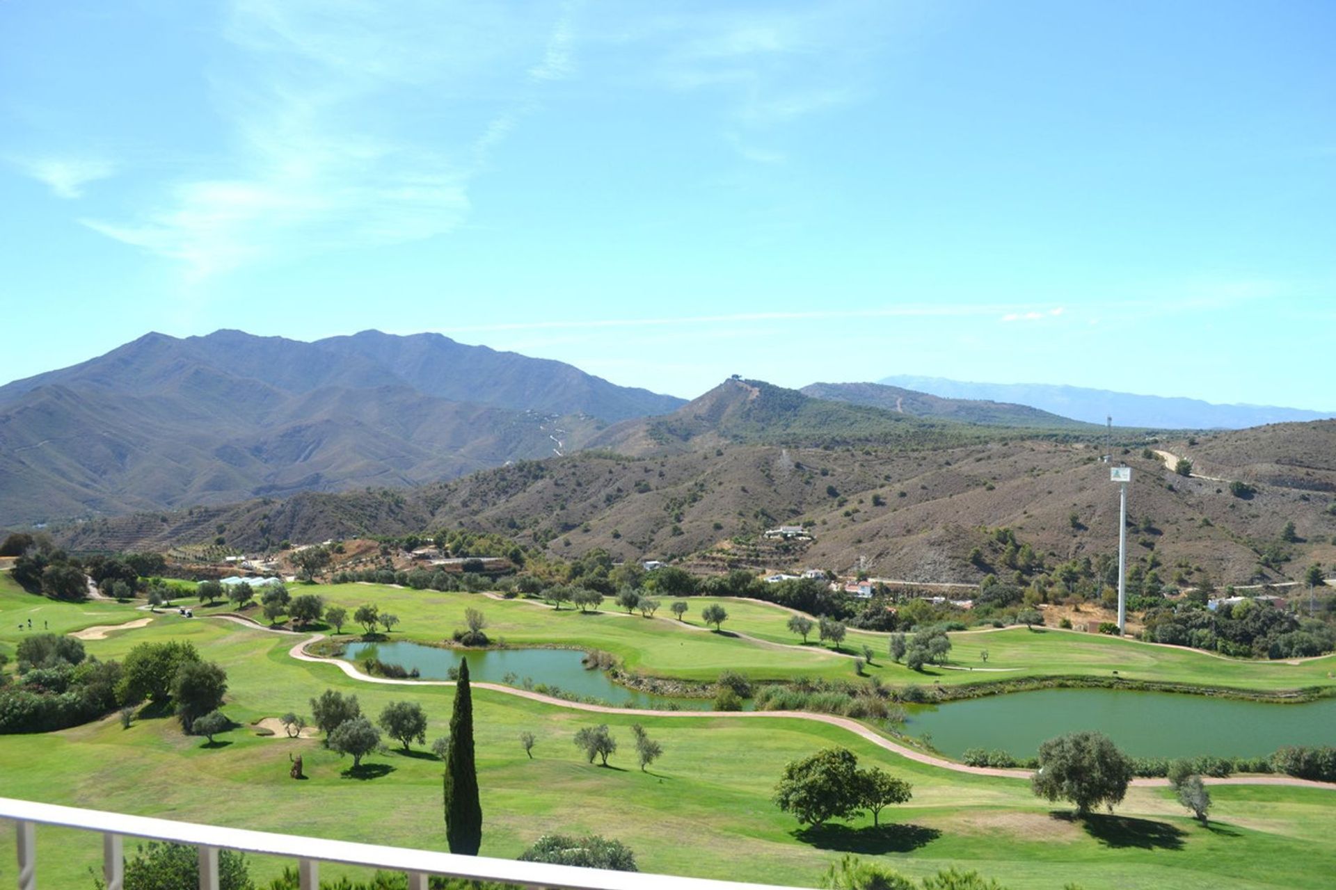 Eigentumswohnung im Alhaurín el Grande, Andalusia 11875451