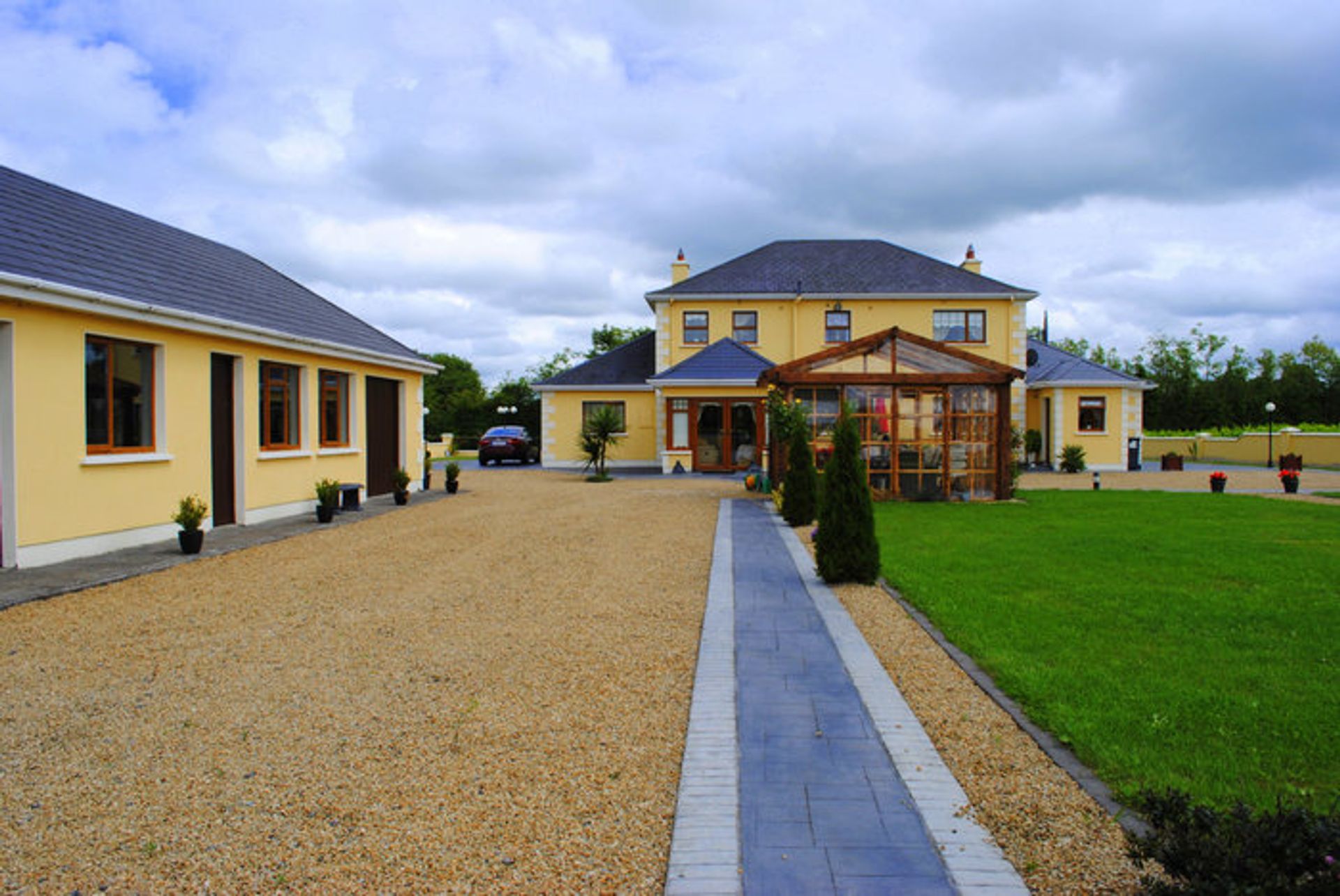 Dom w , County Longford 11875632