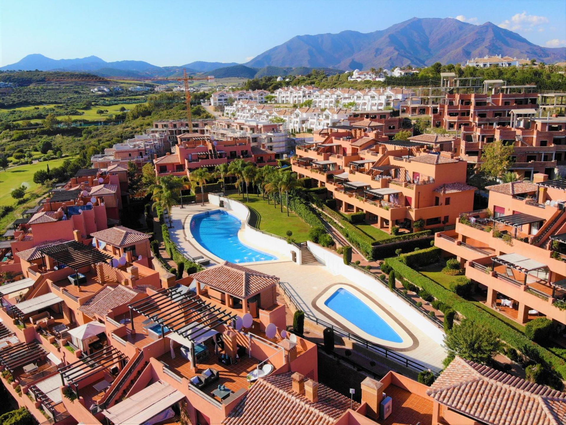 Kondominium dalam Casares, Andalusia 11875672