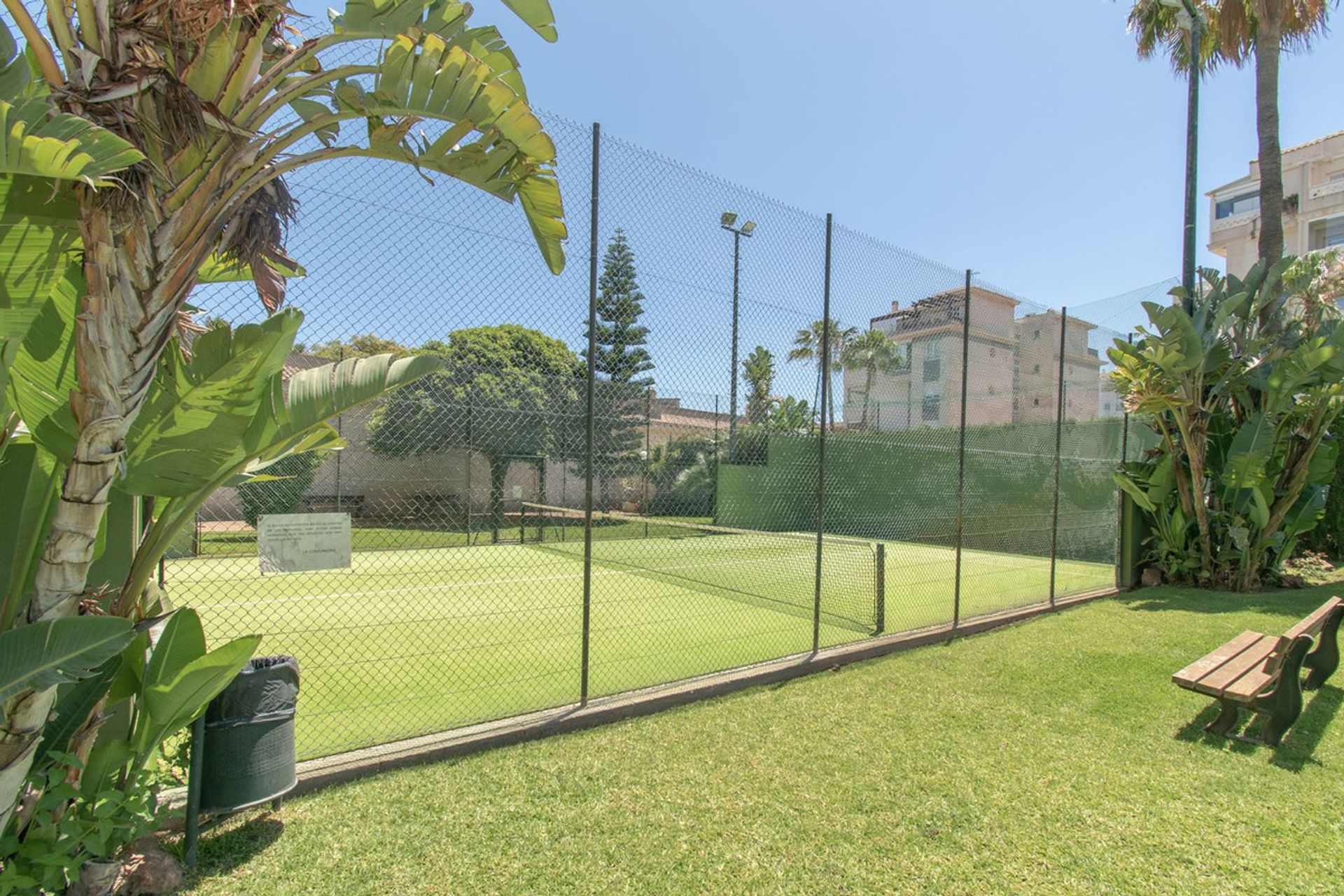 Condominium in Torremolinos, Andalusië 11876201