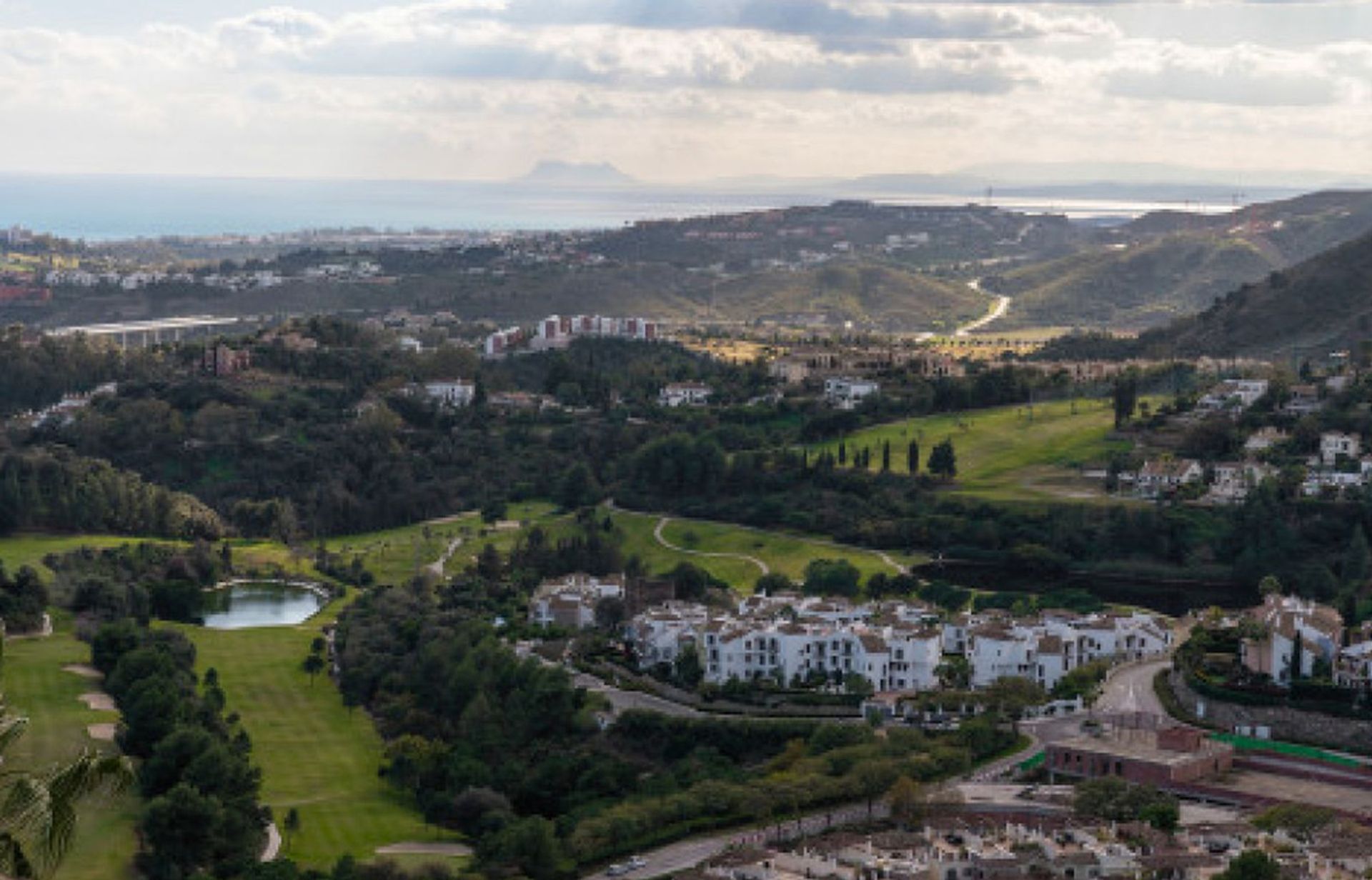 Condominium dans Benahavís, Andalusia 11876259