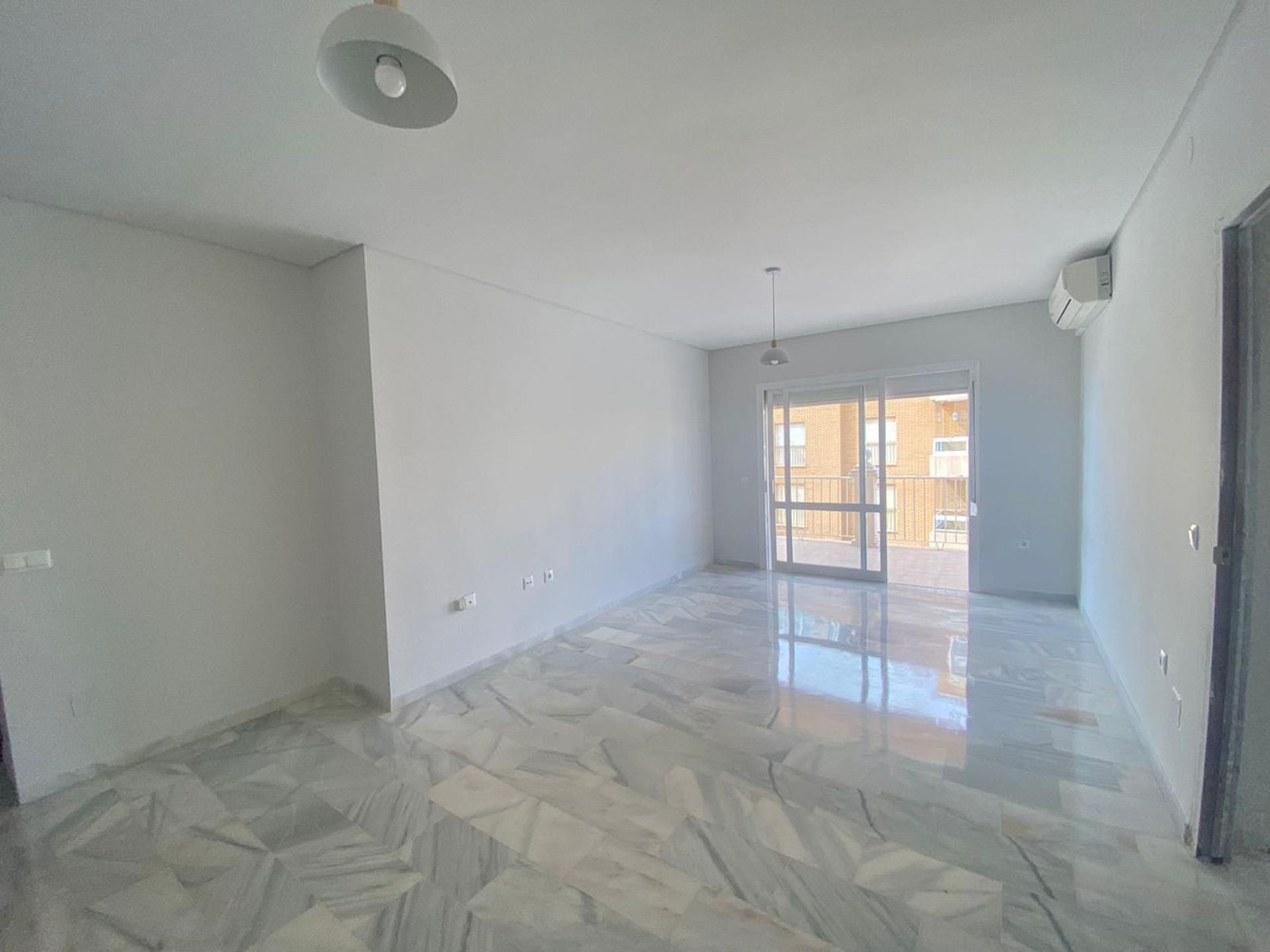 Osakehuoneisto sisään Fuengirola, Andalucía 11876438