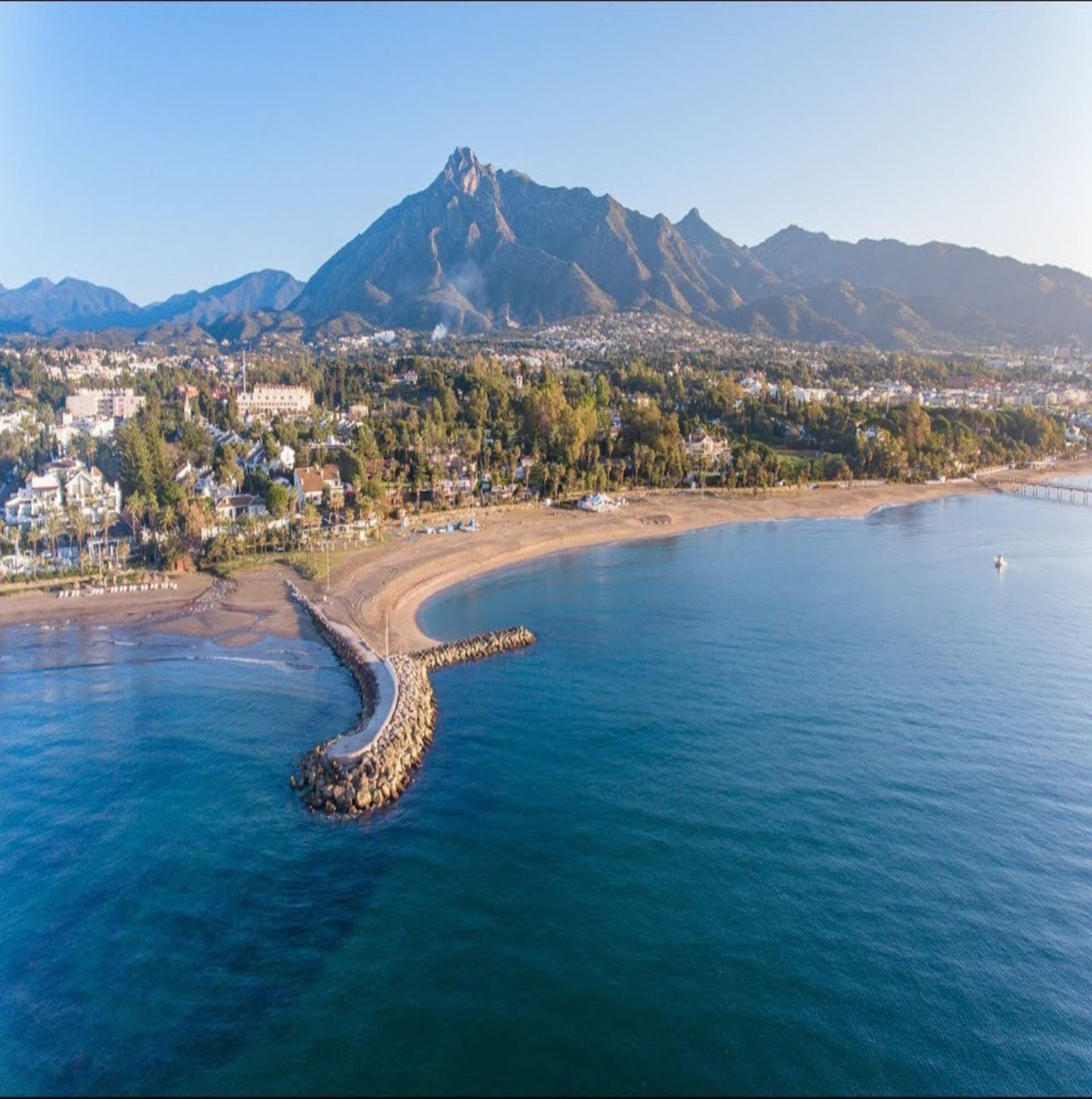 Tanah di San Pedro de Alcantara, Andalusia 11877249