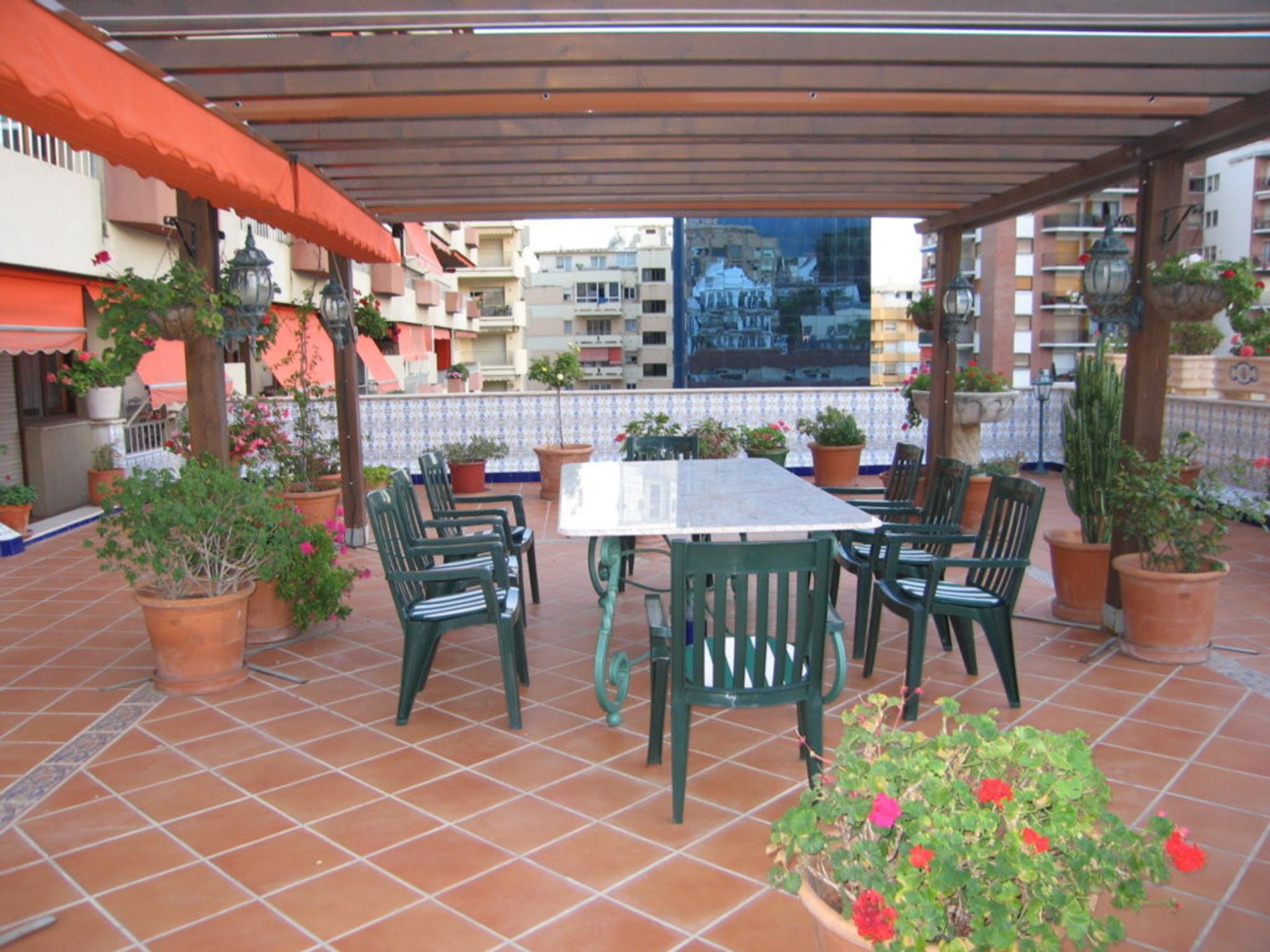 Eigentumswohnung im Marbella, Andalusien 11877340