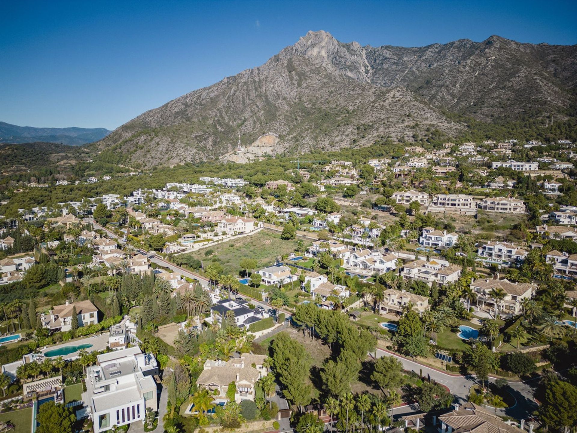 Tierra en Marbella, Andalucía 11877348