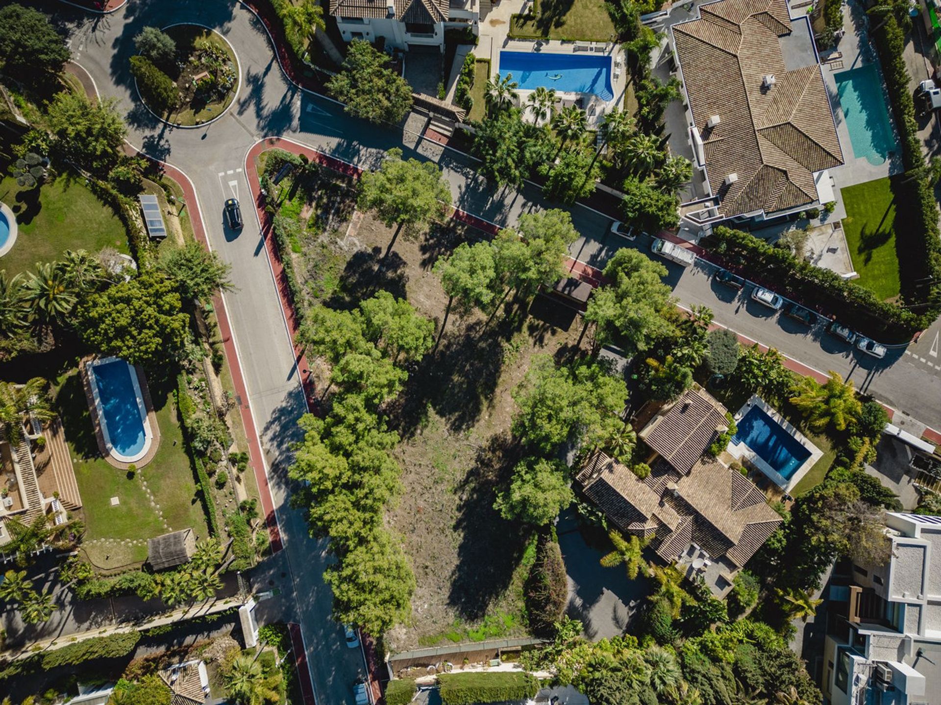 Tierra en Marbella, Andalucía 11877348